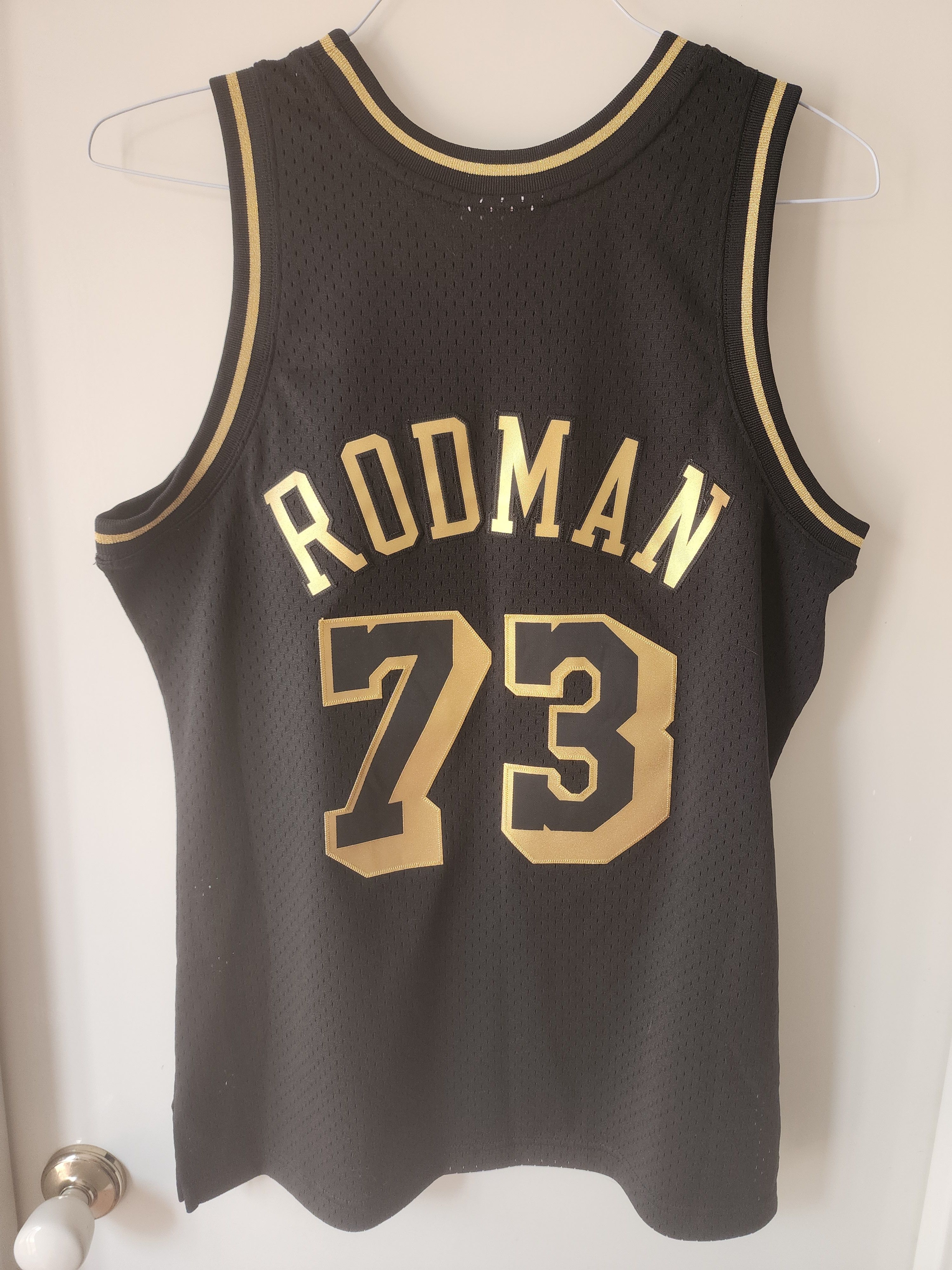 Mitchell & Ness Dennis Rodman Bulls '98-'99 Mitchell & Ness NBA Jersey Size US M / EU 48-50 / 2 - 2 Thumbnail