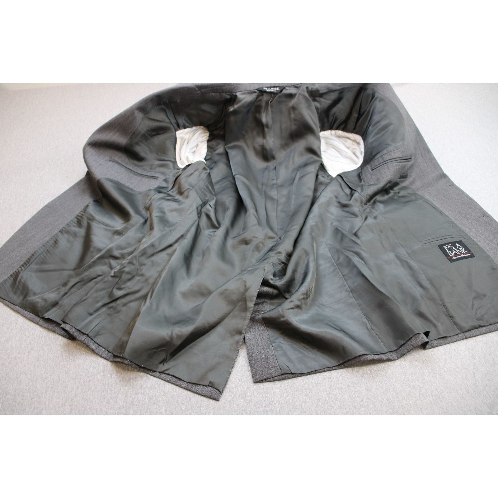 Jos. A. Bank JoS A Bank Blazer Men 44S Gray 100%Wool Signature Collection Size 44S - 5 Thumbnail