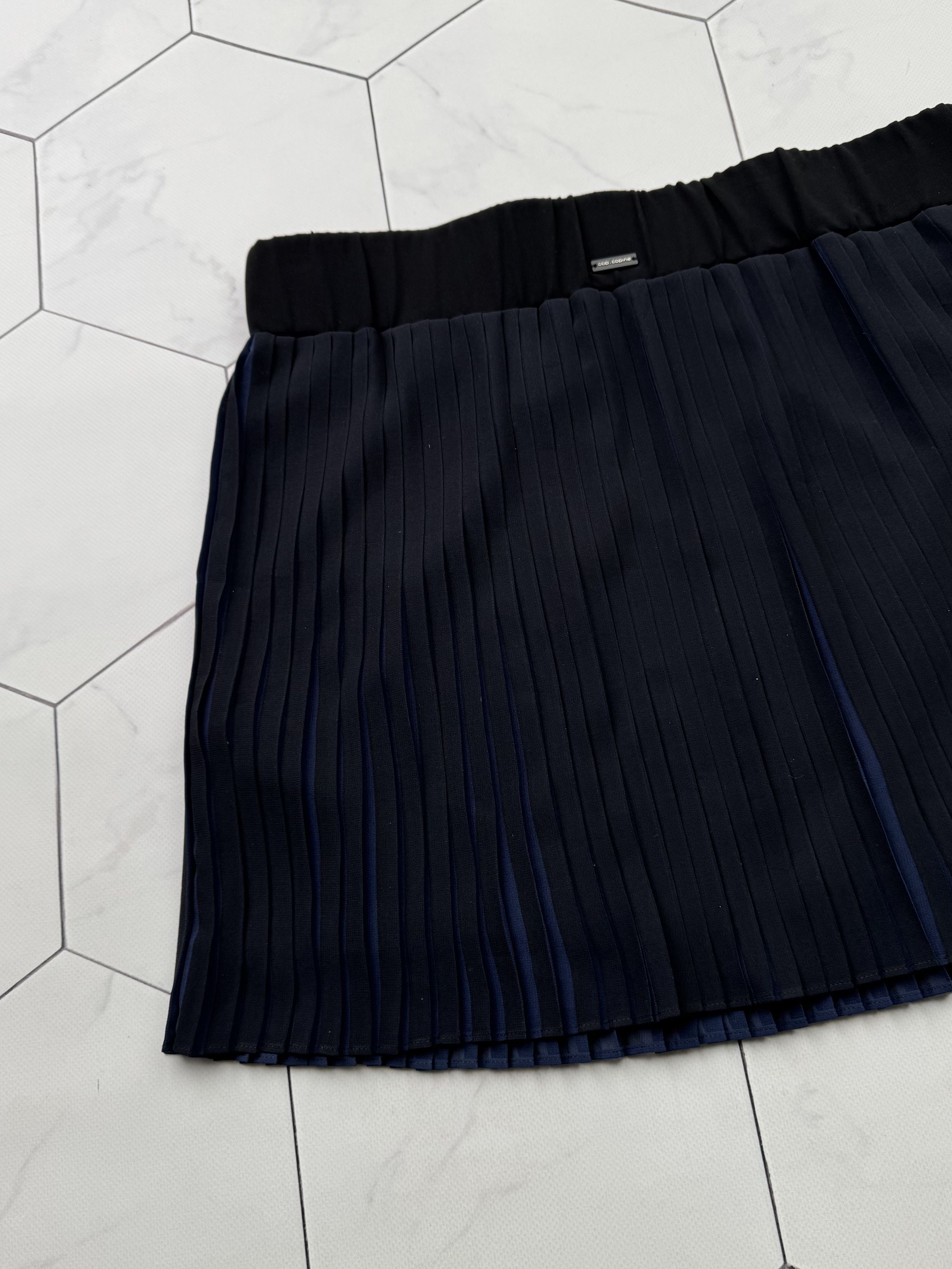 Cop Copine Cop Copine Plisse Mini Skirt (B52) Size 30" / US 8 / IT 44 - 10 Thumbnail