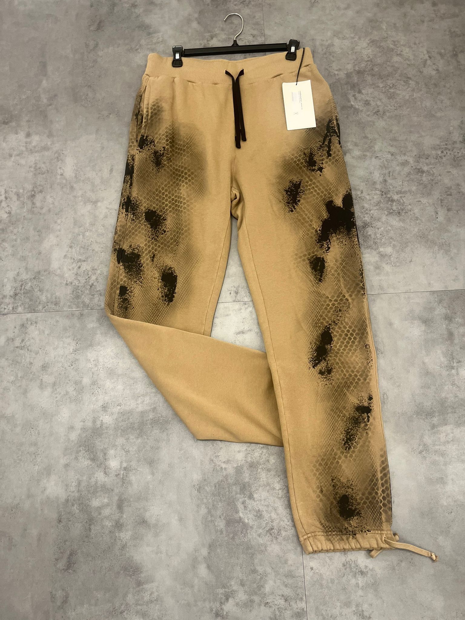 Alyx o1c11t2y0823 Digital Camo Pants in Tan Size US 28 / EU 44 - 1 Thumbnail