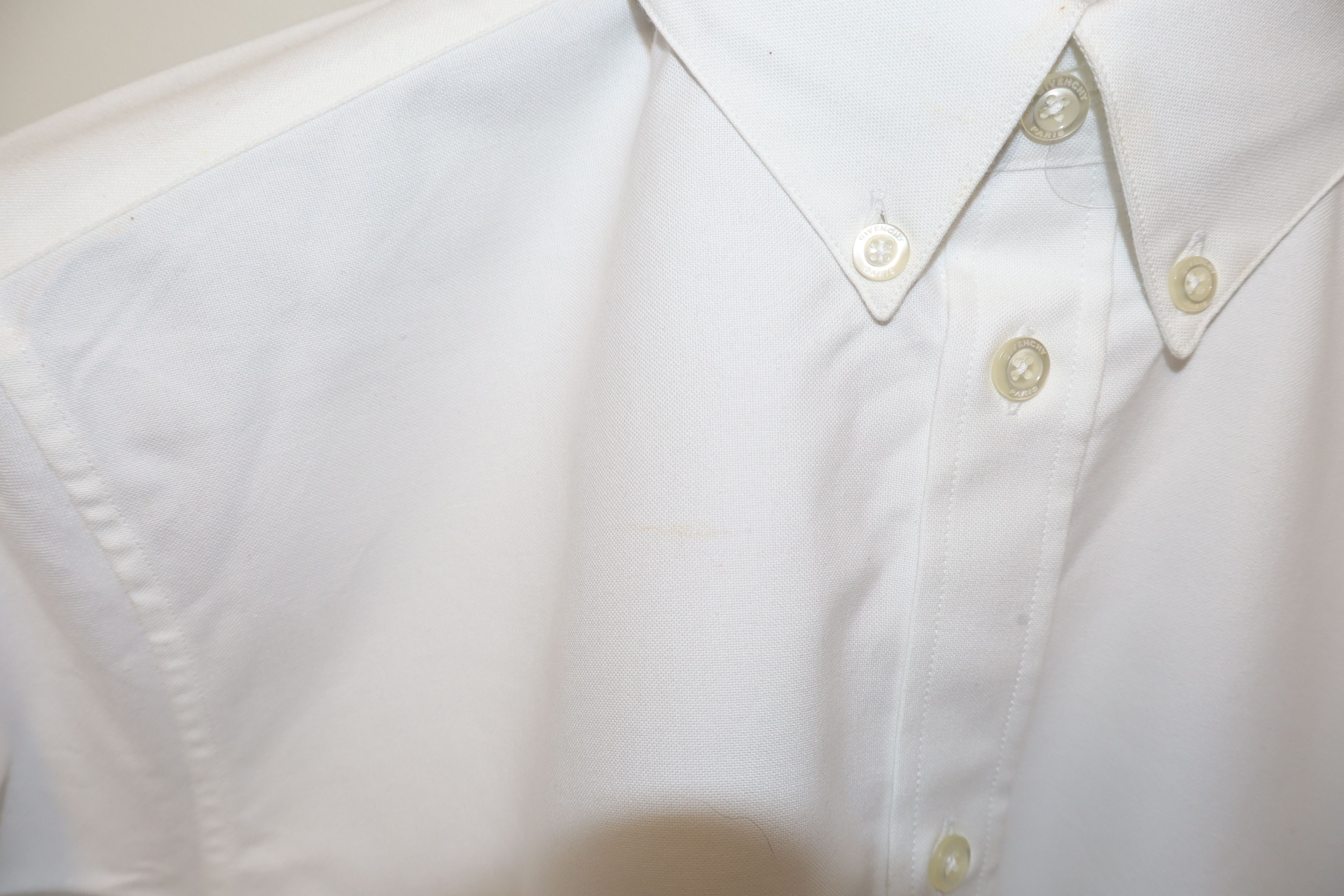 Givenchy Embroidered logo pocket shirt Size US S / EU 44-46 / 1 - 5 Thumbnail