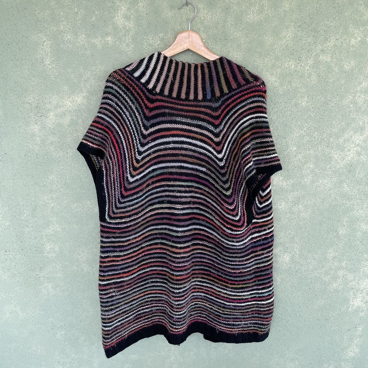 Aran Isles Knitwear Japanese Cardigan Striped Sleeveless Knitwear Colourfull Size US L / EU 52-54 / 3 - 8 Thumbnail