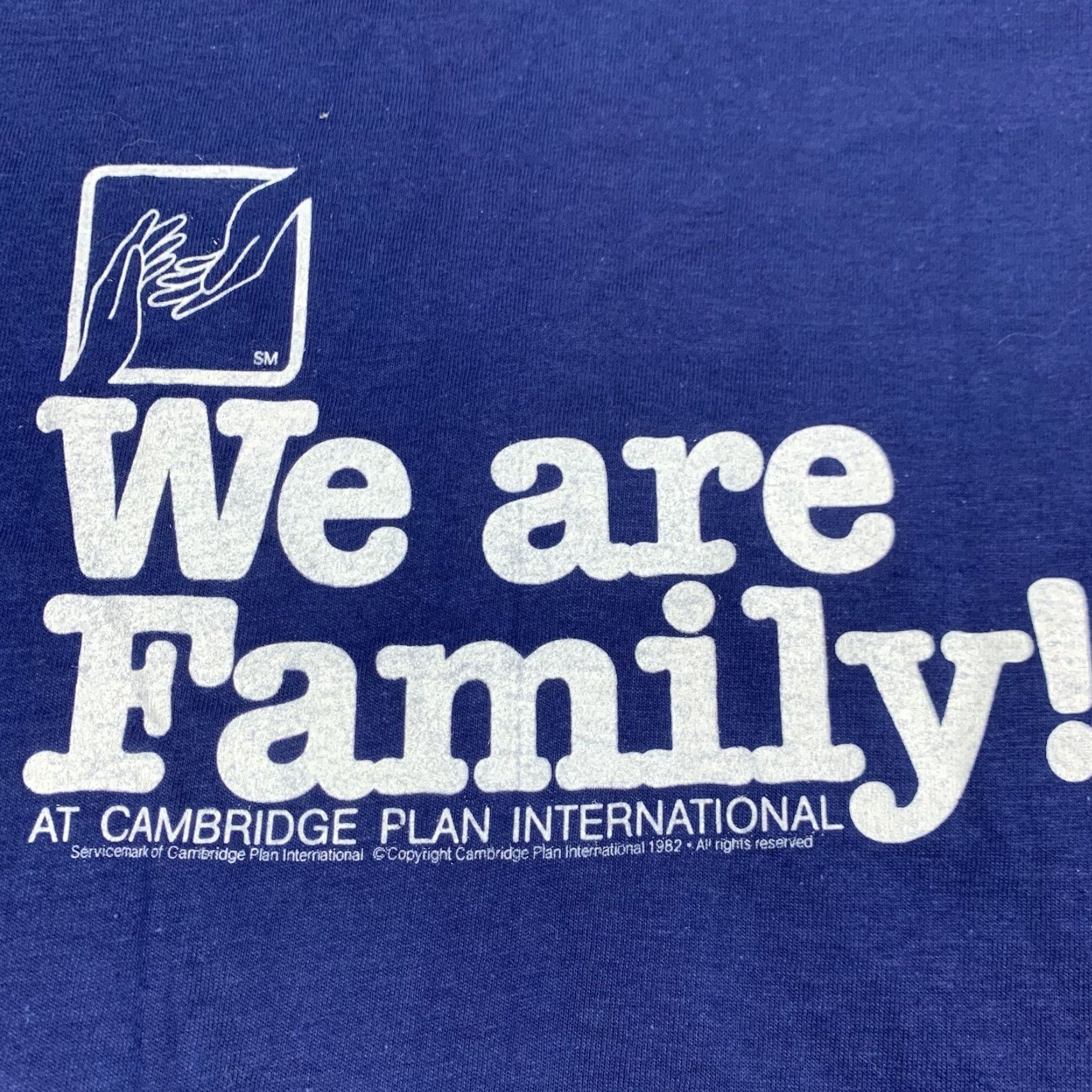 Hanes VINTAGE Hanes Cambridge Plan International Shirt Adult XL Blue 80s 1980s Mens T-Shirt NWOT 80s American Theme Size US XL / EU 56 / 4 - 2 Thumbnail