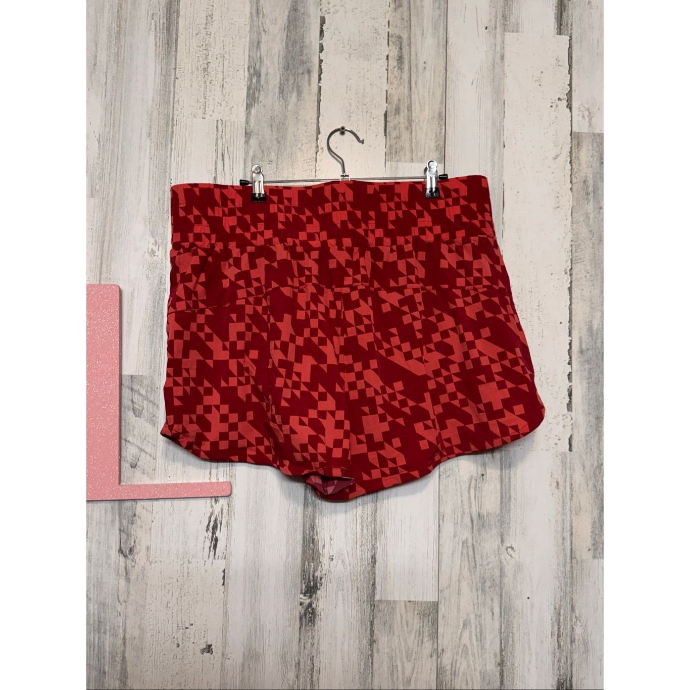 Other JoyLab Red Geometric Running Shorts Women’s XL High Waist Ac Size 38" / US 16 / IT 52 - 16 Thumbnail