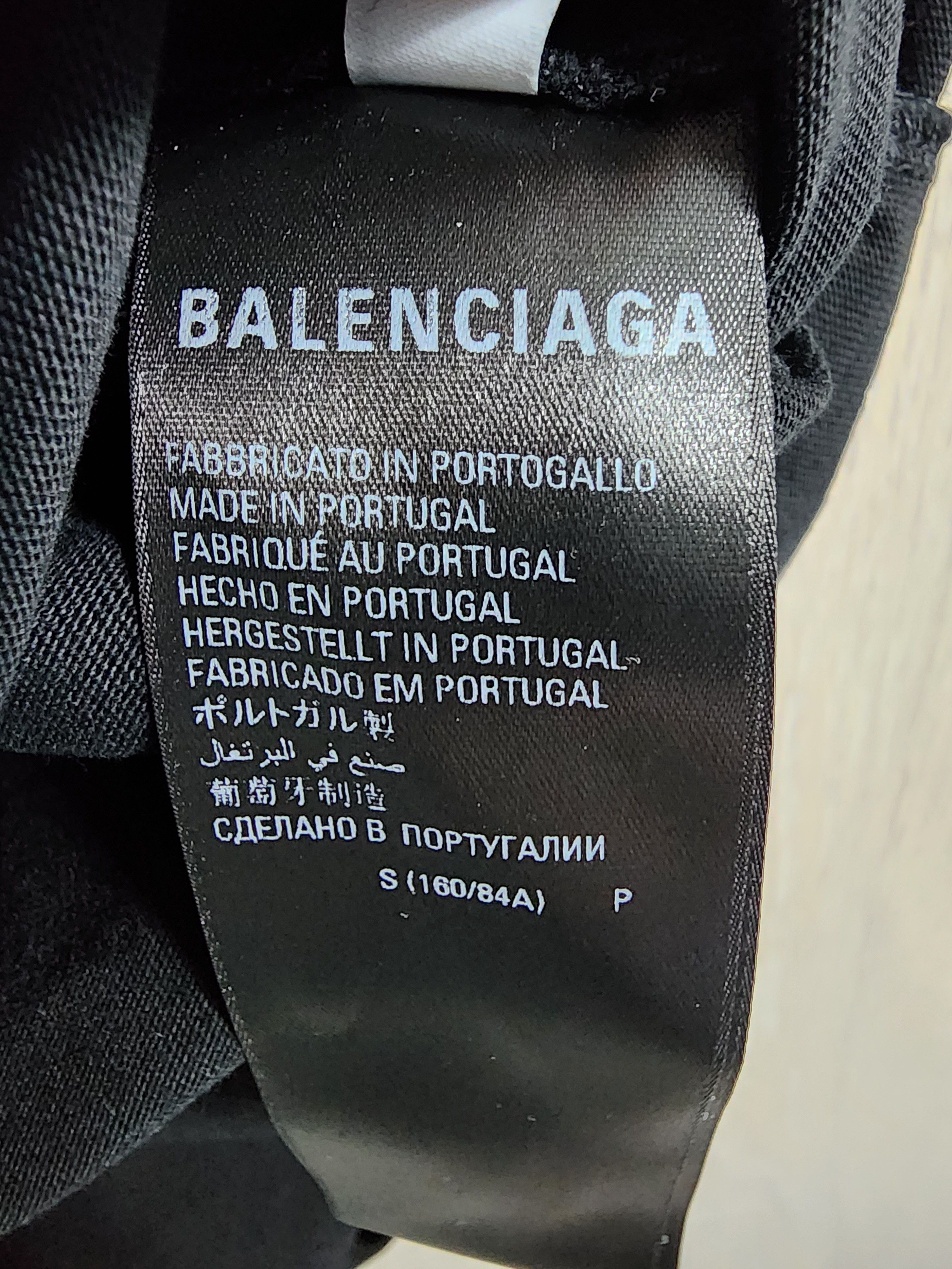 Balenciaga Caps Destroyed Flatground T-Shirt Size US S / EU 44-46 / 1 - 8 Thumbnail