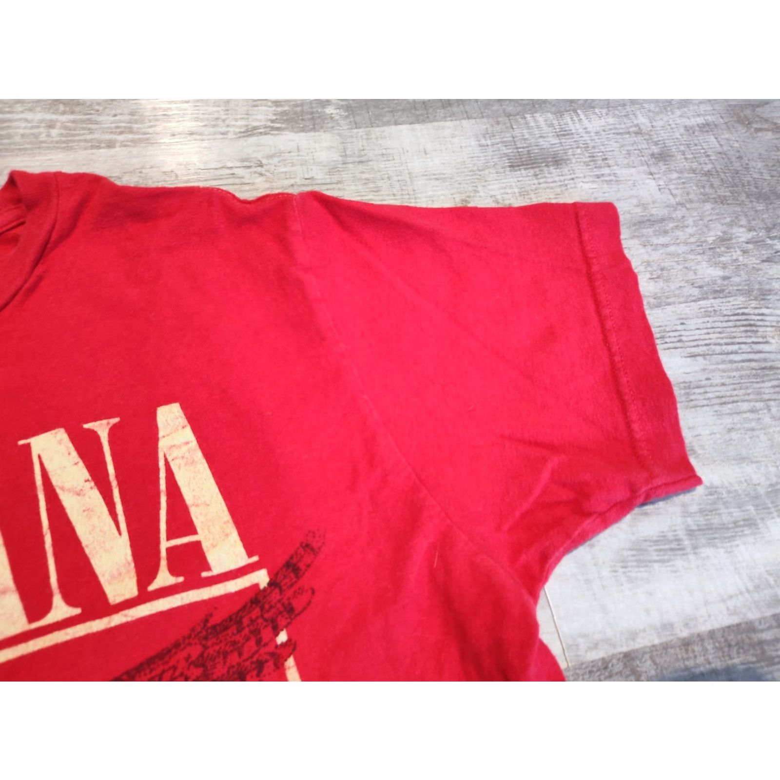 Tultex Nirvana In Utero Tultex Band T-Shirt Medium Red Graphic Print Mens Size US M / EU 48-50 / 2 - 5 Thumbnail