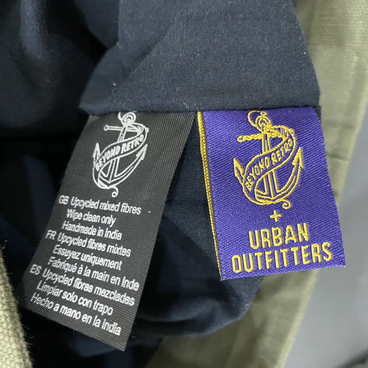 Carhartt × Urban Outfitters × Vintage CARHARTT BAG BEYOND RETRO X URBAN OUTFITTERS Size ONE SIZE - 3 Thumbnail