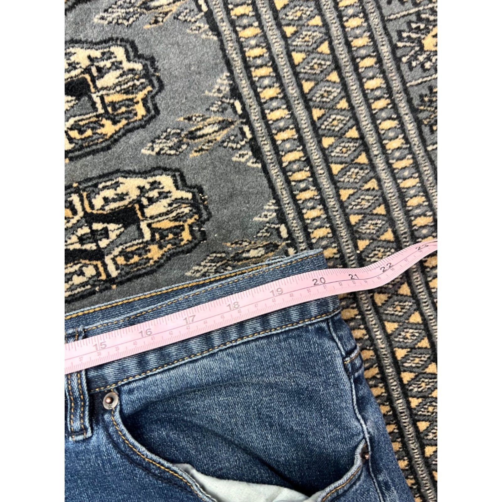Vintage **LRG Men's Regular Fit Straight Leg Blue Jeans Size 40x32** User: **LRG Men's Regular Fit Blue Straight Leg Jeans Size 40x32** Size US 40 / EU 56 - 3 Thumbnail