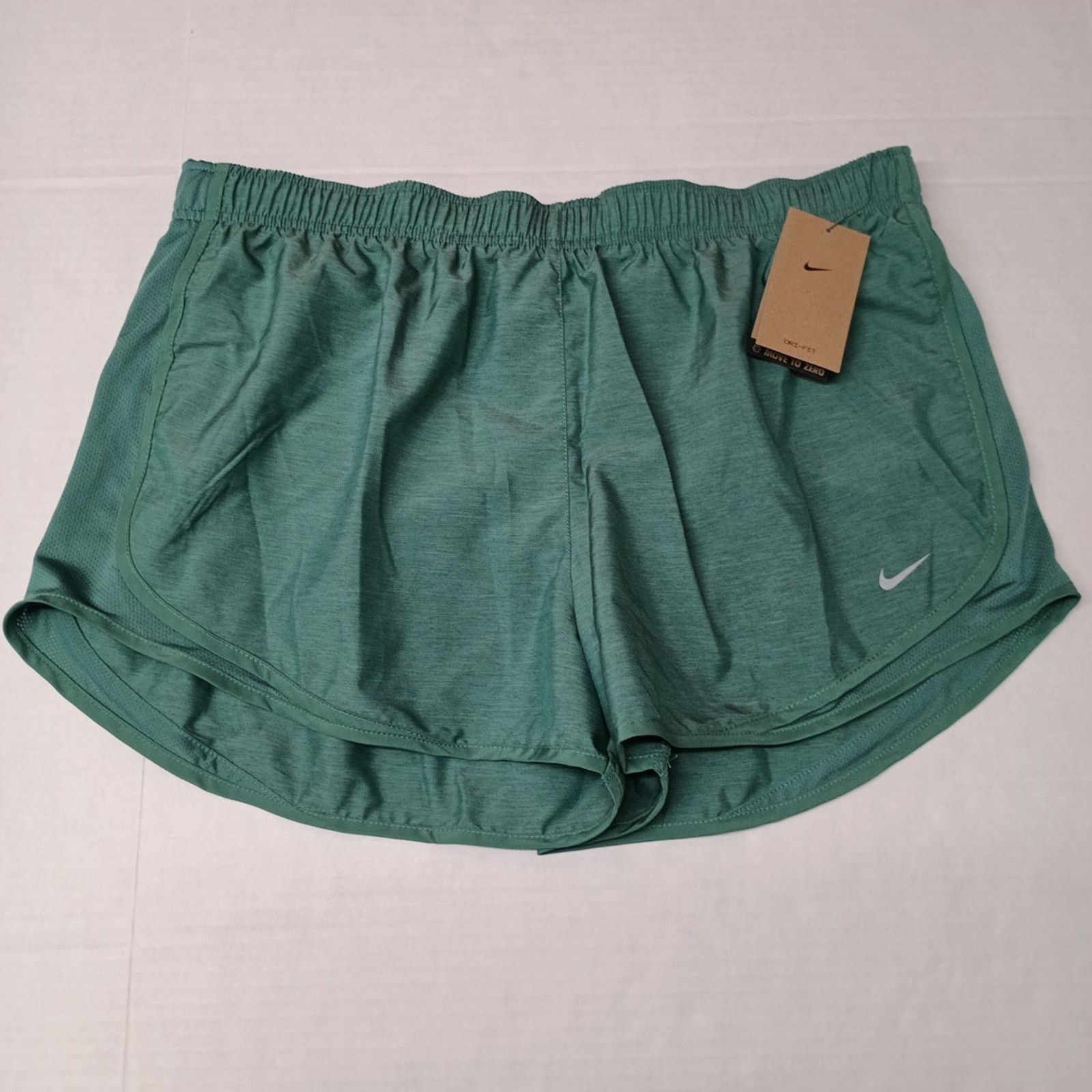 Nike Nike Tempo Running Shorts Women's 2XL XXL Green Dri-Fit Size 38" / US 16 / IT 52 - 1 Thumbnail