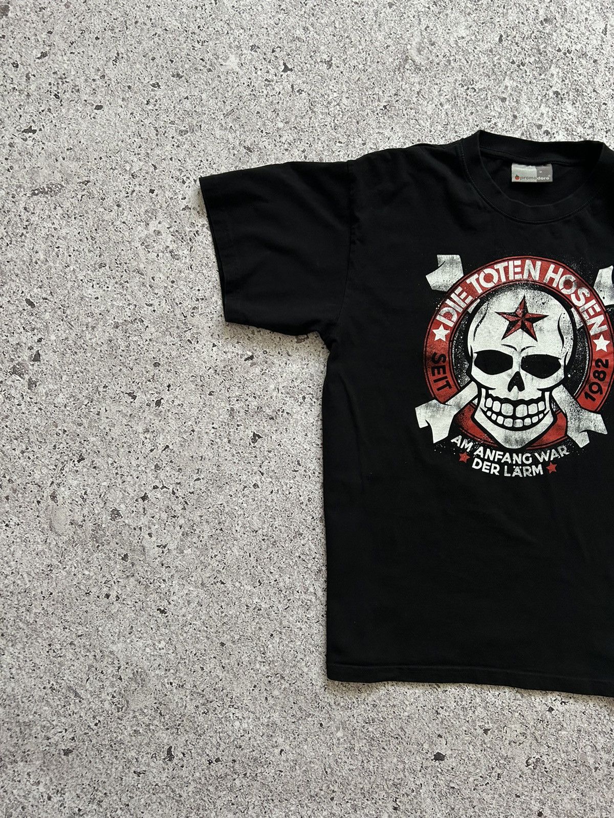 Band Tees × Vintage Vintage Die Toten Hosen An Anfang War Tour 2015 T-Shirt Size US M / EU 48-50 / 2 - 4 Thumbnail