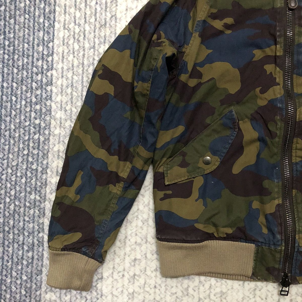 Japanese Brand × Johnbull Rare John Bull Camouflage Army Bomber Jacket Size US S / EU 44-46 / 1 - 4 Thumbnail