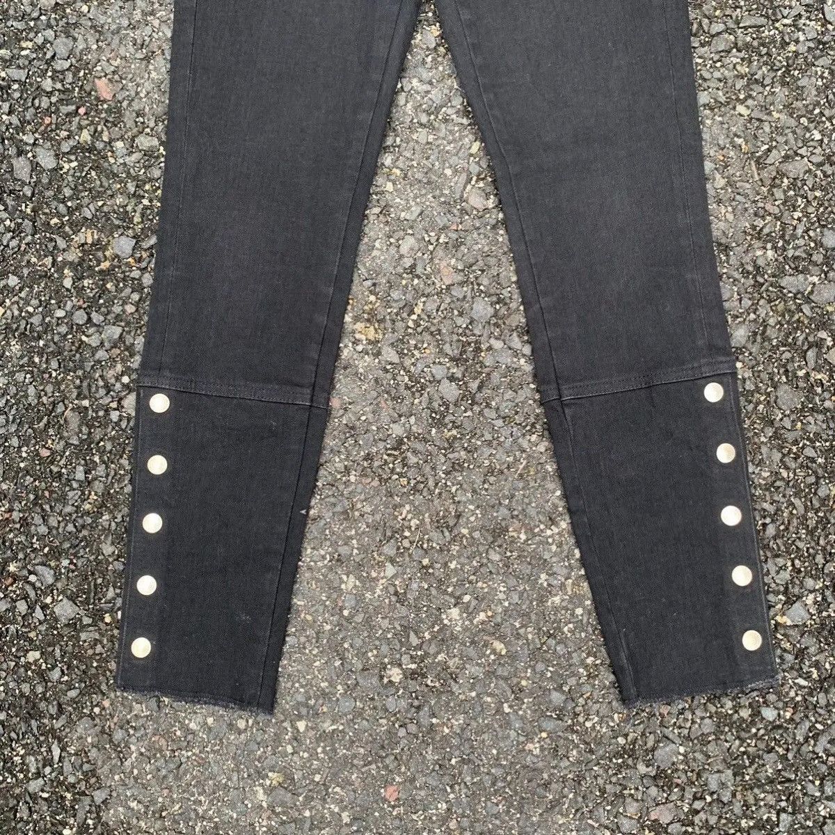 Japanese Brand × Jun Takahashi × Undercover QUICK SALE⚡️ Undercover x Uniqlo UU Black Jeans Ankle Pants Size US 28 / EU 44 - 5 Thumbnail