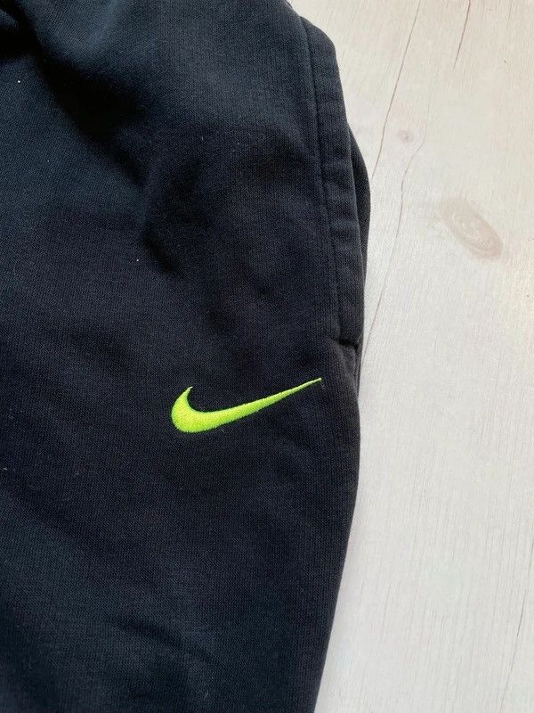 Nike Nike Sz XL Youth Fit S Woman Joggers Sweatpants Print Size 23" - 2 Thumbnail