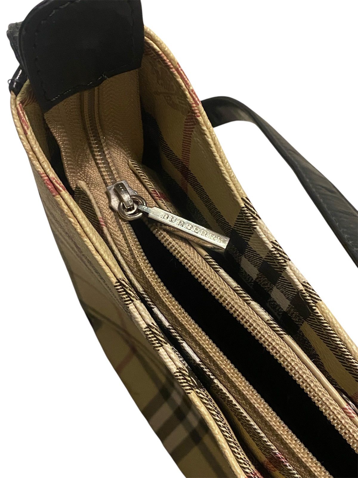 Burberry Burberry Handbag Full Pattern Nova Check Size ONE SIZE - 4 Thumbnail