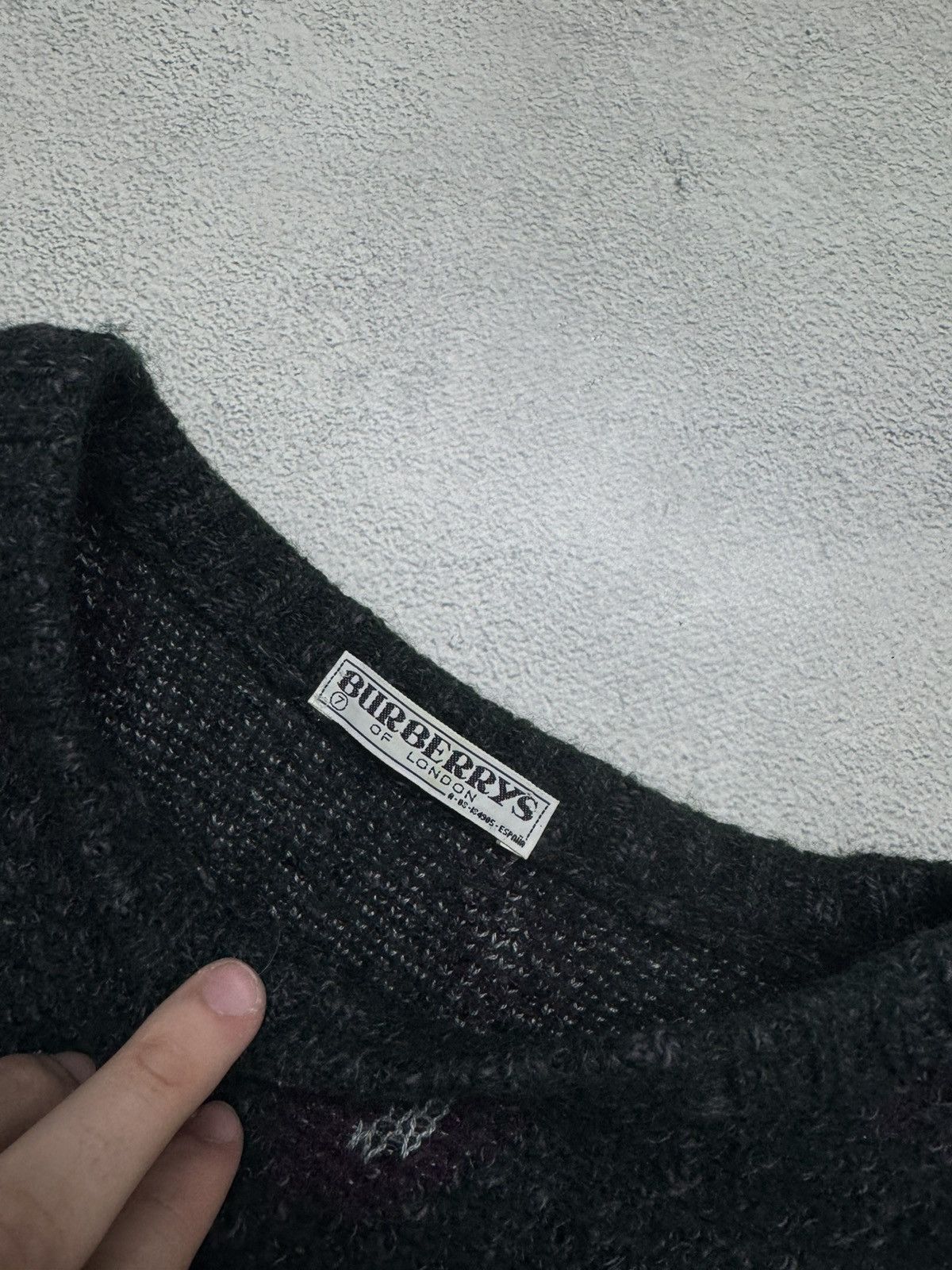 Burberry Vintage Luxury Burberrys Monogram Sweater Size S / US 4 / IT 40 - 8 Thumbnail