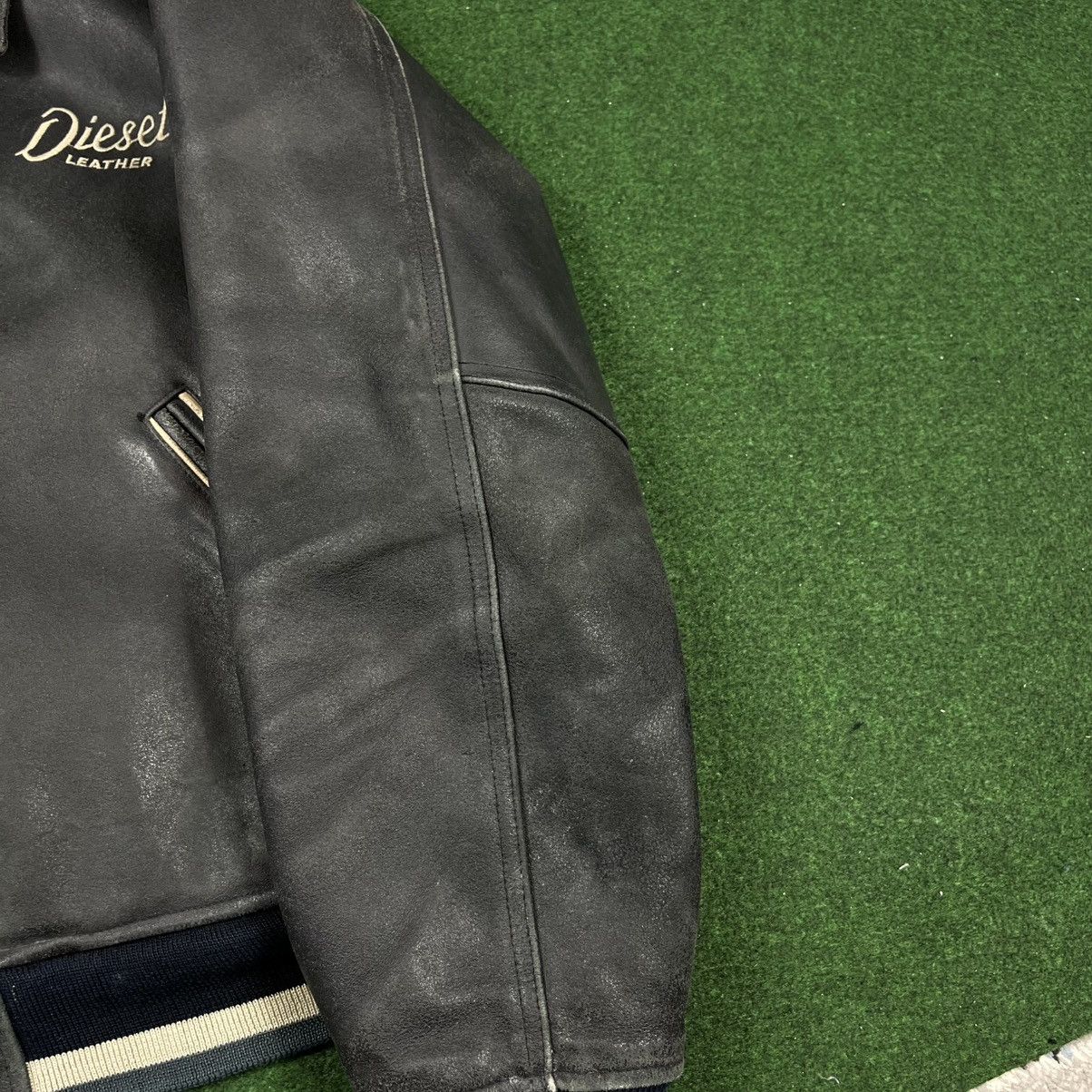 Diesel Vintage 90’s Diesel Leather Bomber Jacket Embroidered Logo Size US M / EU 48-50 / 2 - 12 Thumbnail