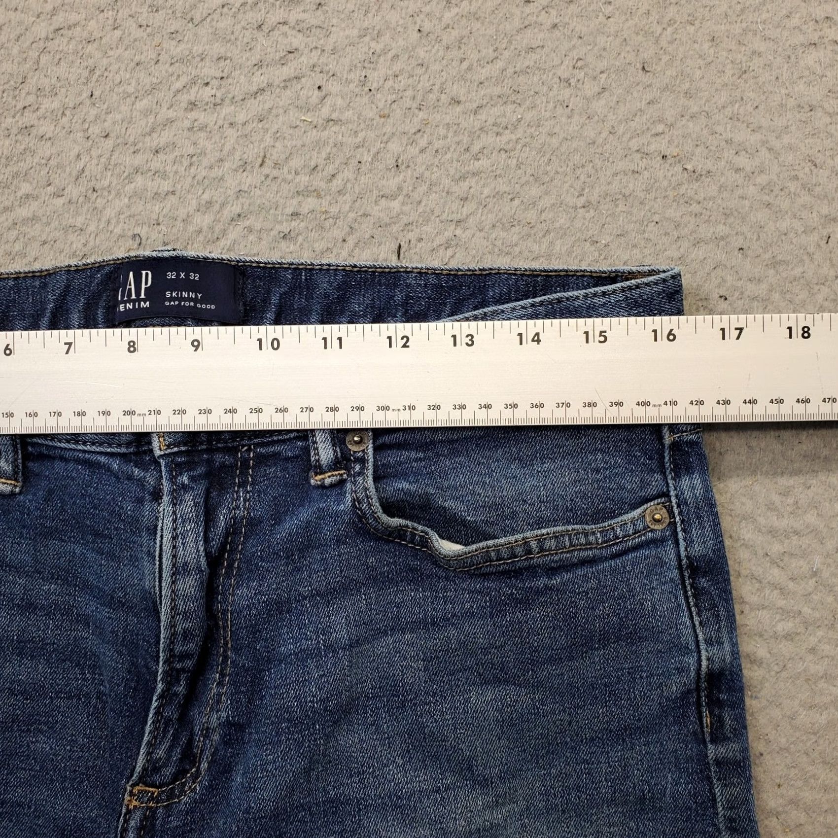 Gap Gap Jeans Mens 32 Denim 5 Pocket Stretch Skinny Leg Size: 32 Mens Blue Denim Jeans Size US 32 / EU 48 - 6 Thumbnail