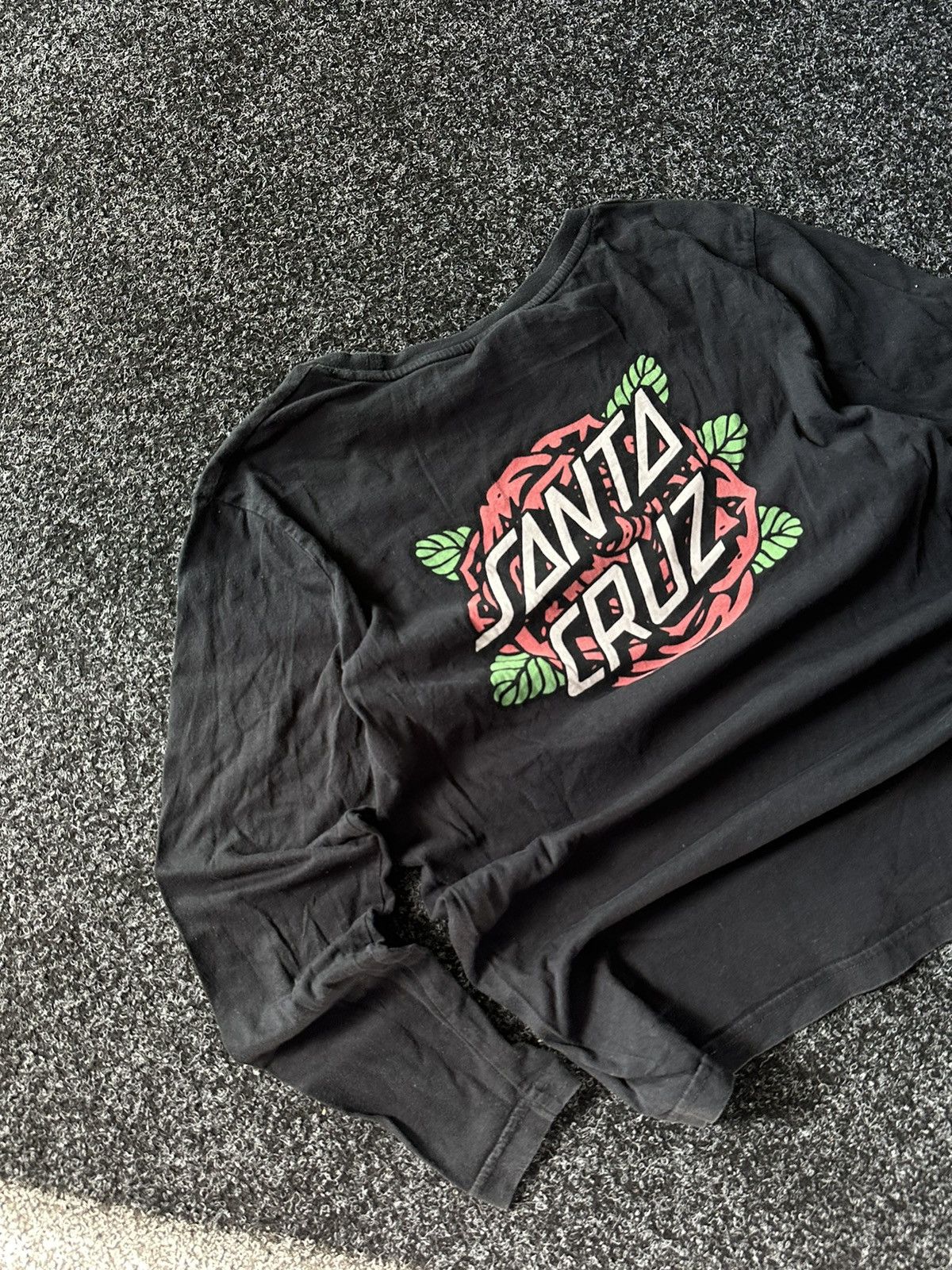 Santa Cruz Skateboards 🚨 VINTAGE RARE SANTA CRUZ ROSES BIG LOGO LONG SKATE y2k Size US S / EU 44-46 / 1 - 2 Thumbnail