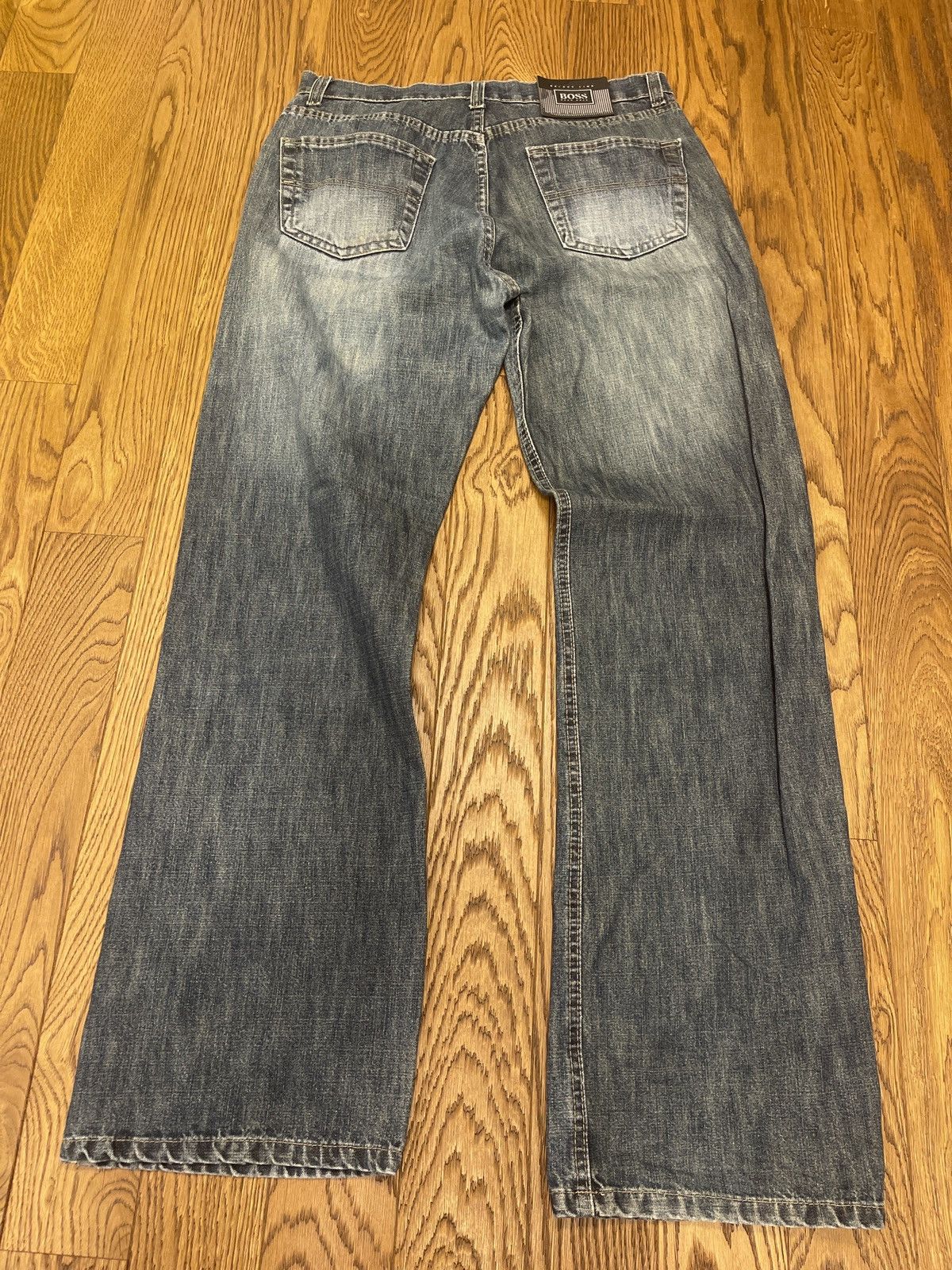 Hugo Boss hugo boss vintage luxury denim straight jeans Size US 32 / EU 48 - 2 Thumbnail
