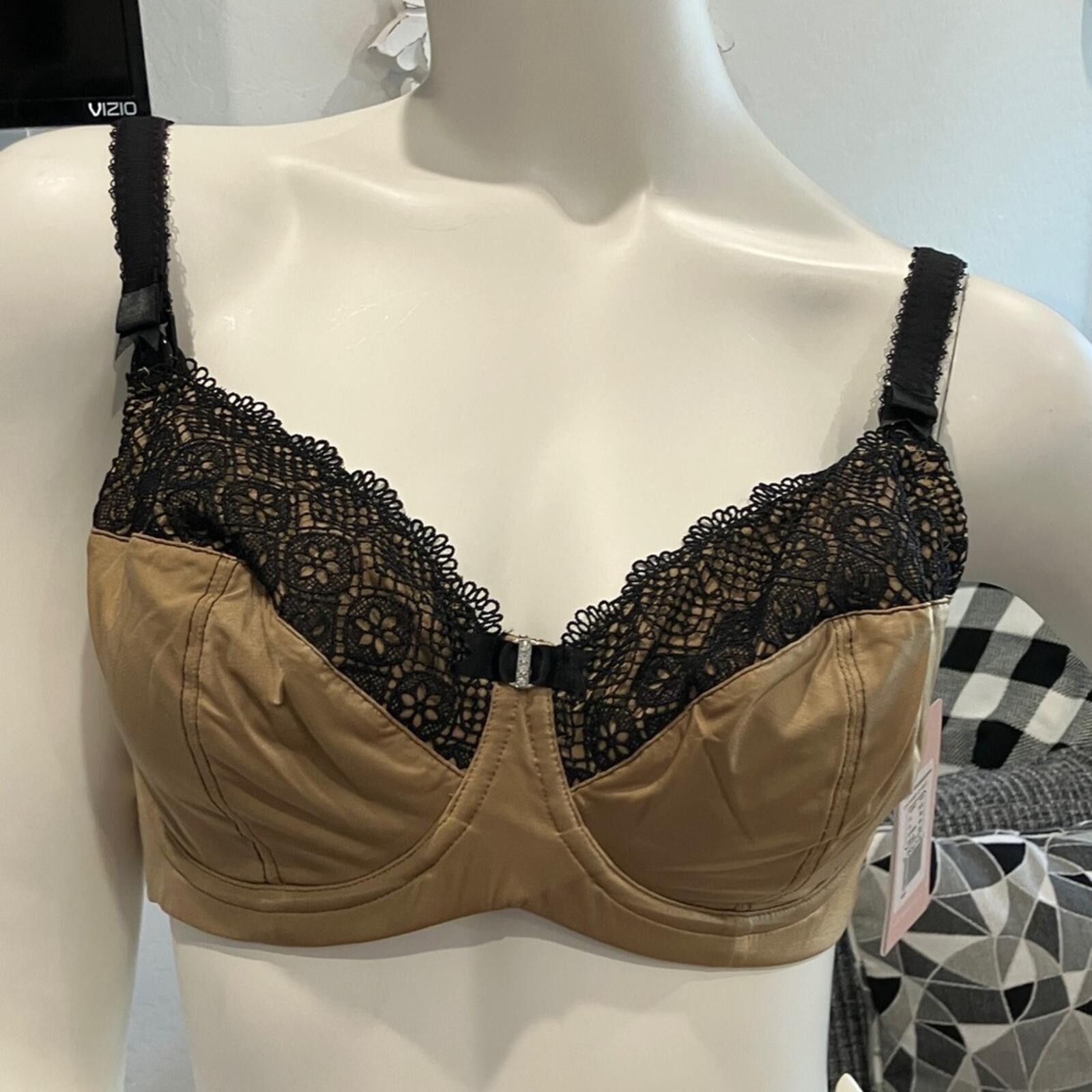 Other Cake Lingerie Soft Lilac Nursing Bra with Lace Trim Size ONE SIZE - 11 Thumbnail