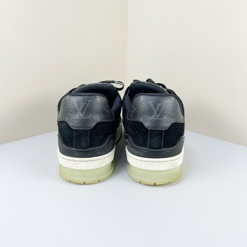 Louis Vuitton Louis Vuitton Trainer Low Top Fashion Sneakers - Size US 8.5 / EU 41-42 - 3 Thumbnail