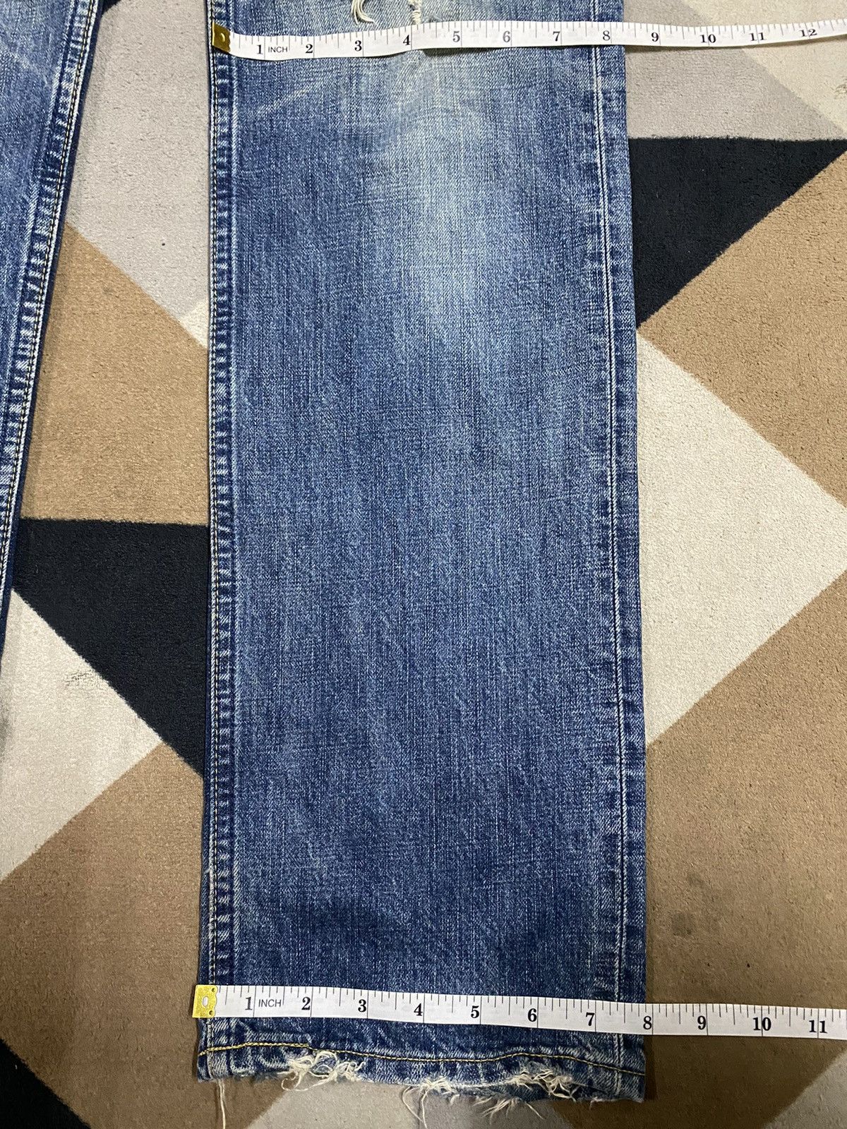 Levi's Distressed vintage Levi's 501 jeans with a relaxed fit jeans Size US 32 / EU 48 - 18 Thumbnail