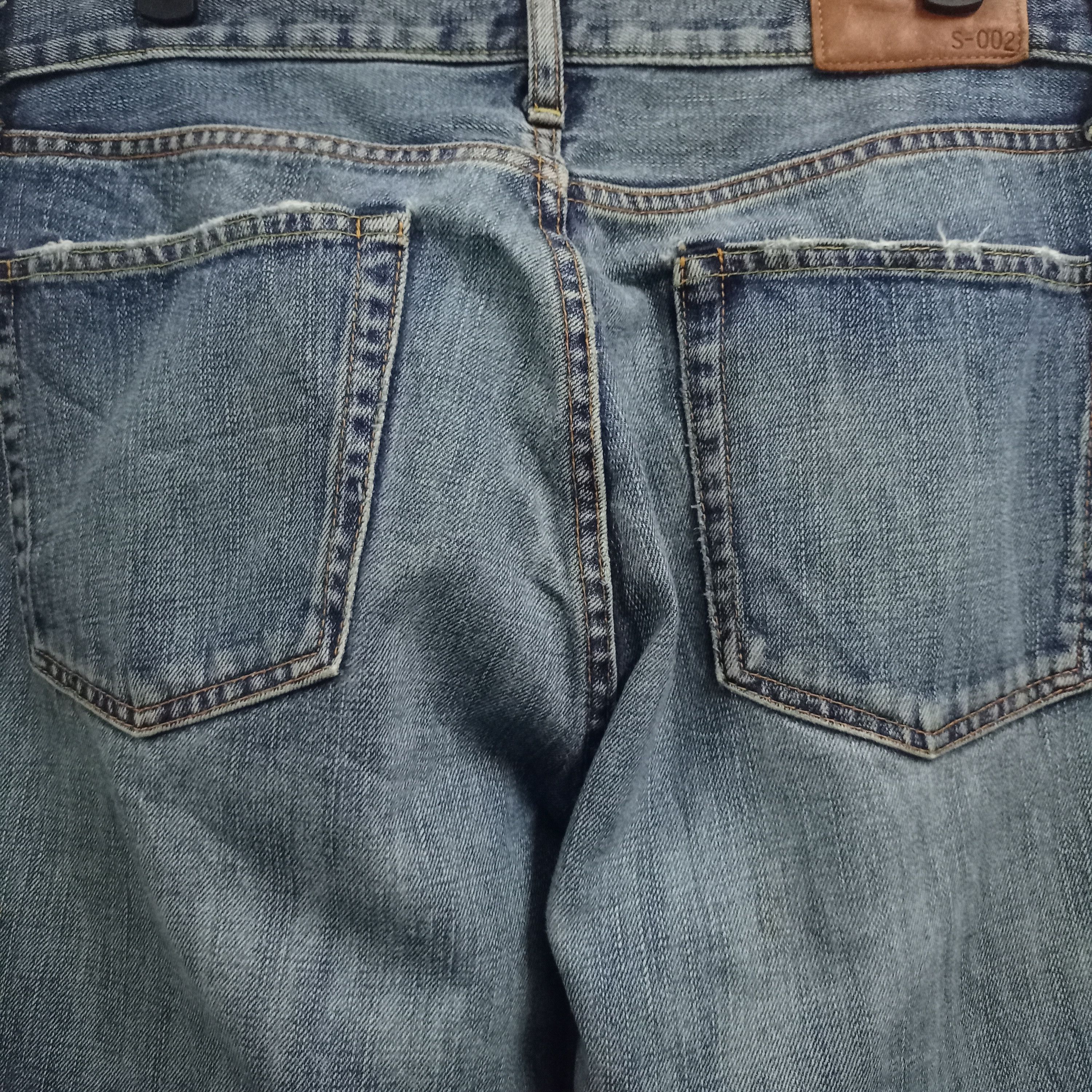 Japanese Brand × Uniqlo S002 Vintage Uniqlo Blue Wash Distressed Baggy Jeans Size US 34 / EU 50 - 6 Thumbnail