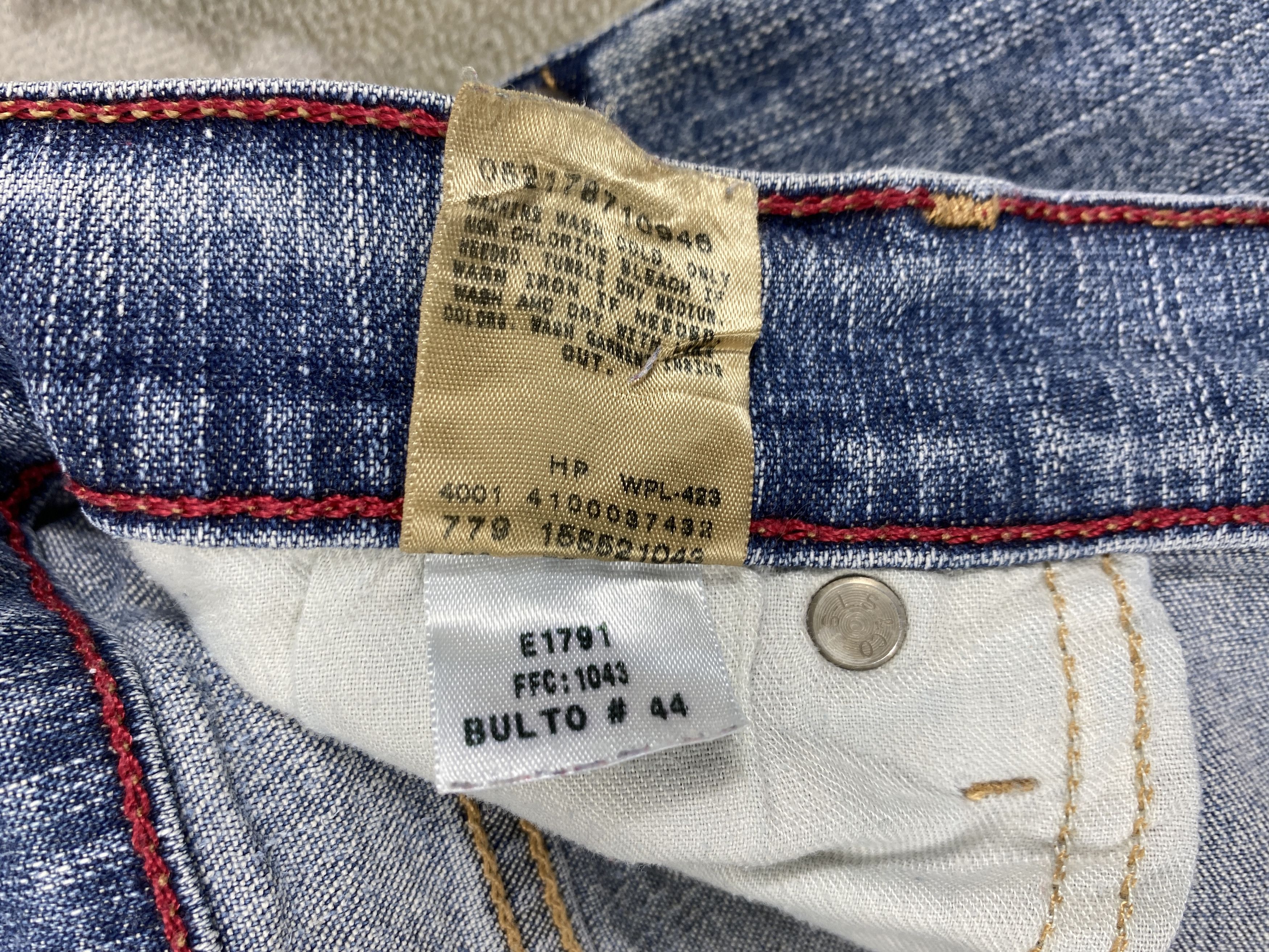 Levi's Distressed Blue Vintage Levi's 550 Boot Cut 32x30.5 - JN3515 Size US 32 / EU 48 - 10 Thumbnail
