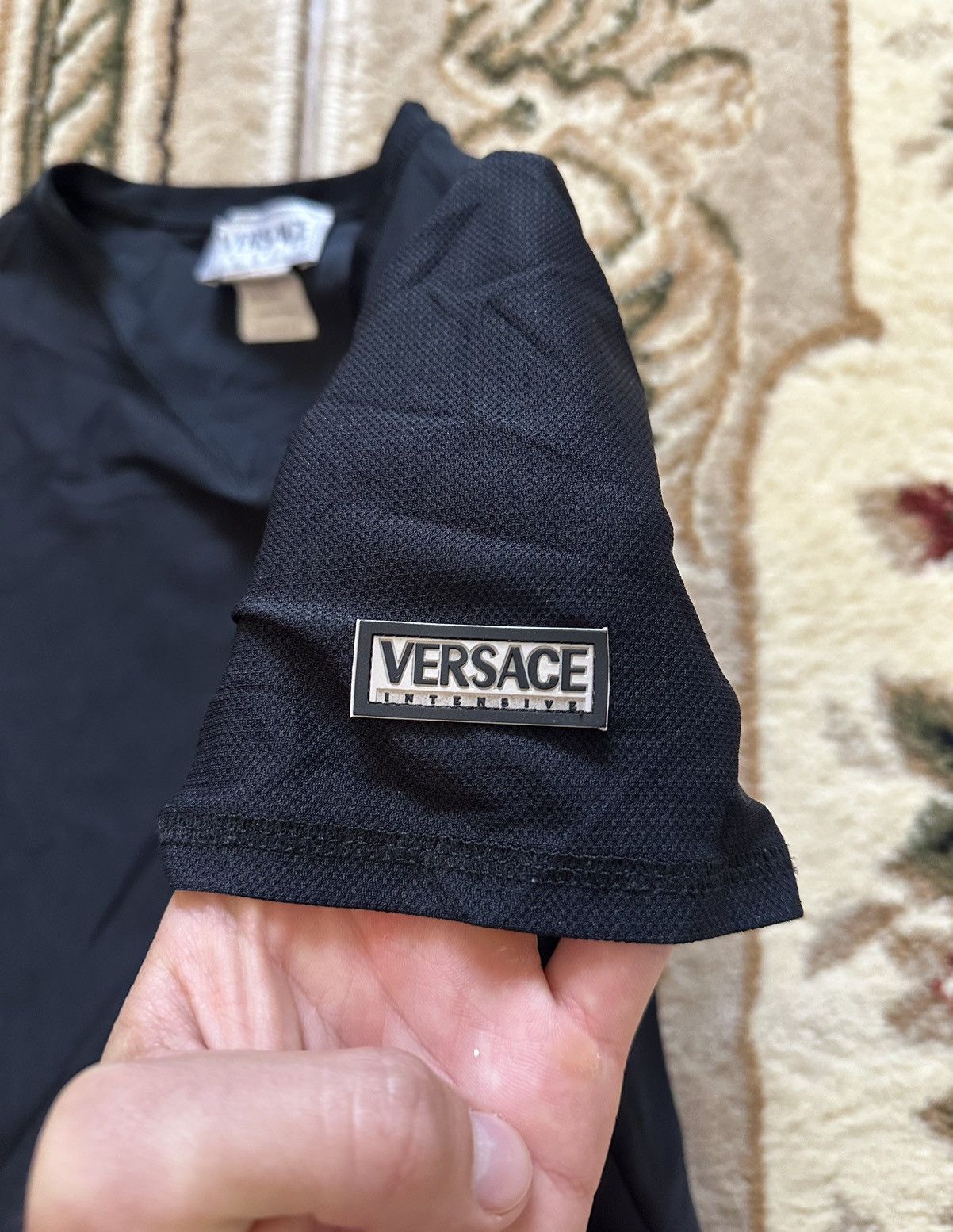 Versace × Vintage Versace Women Crop Top T-Shirt V Neck Made Italy Size XS-S Size S / US 4 / IT 40 - 2 Thumbnail