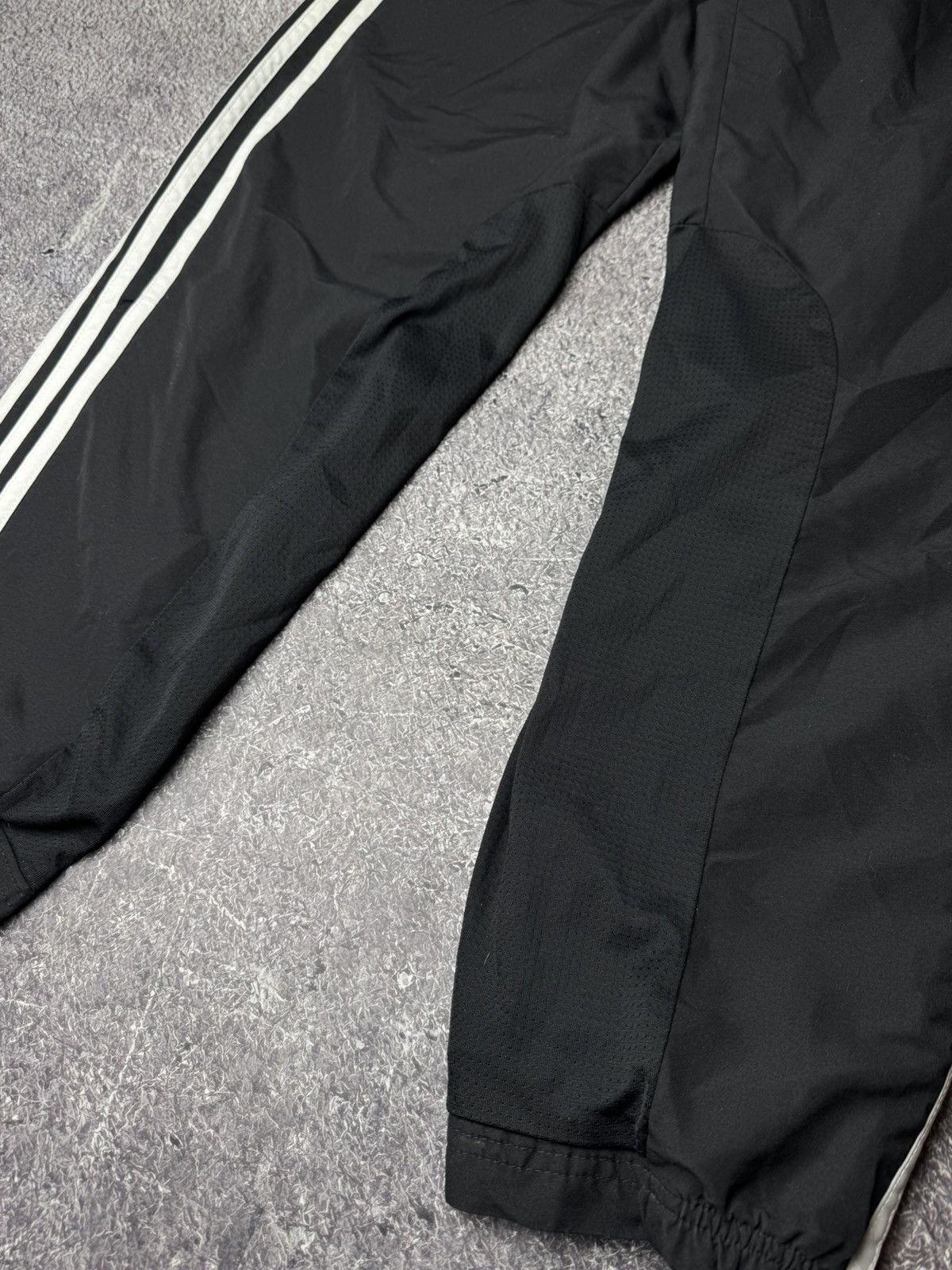 Adidas adidas monster vintage nylon track pants Size US 34 / EU 50 - 2 Thumbnail