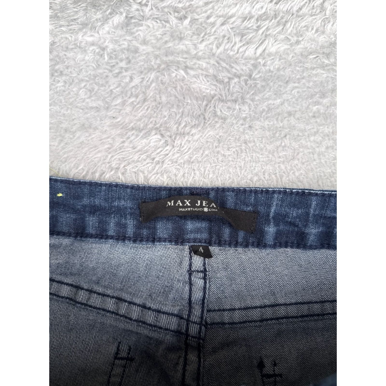 Vintage Max Jeans Women's Jeans Capri 28x21 Blue Denim Cotton Blend Zip Button Low Rise 4 Vintage No Size 27" / US 4 / IT 40 - 6 Thumbnail