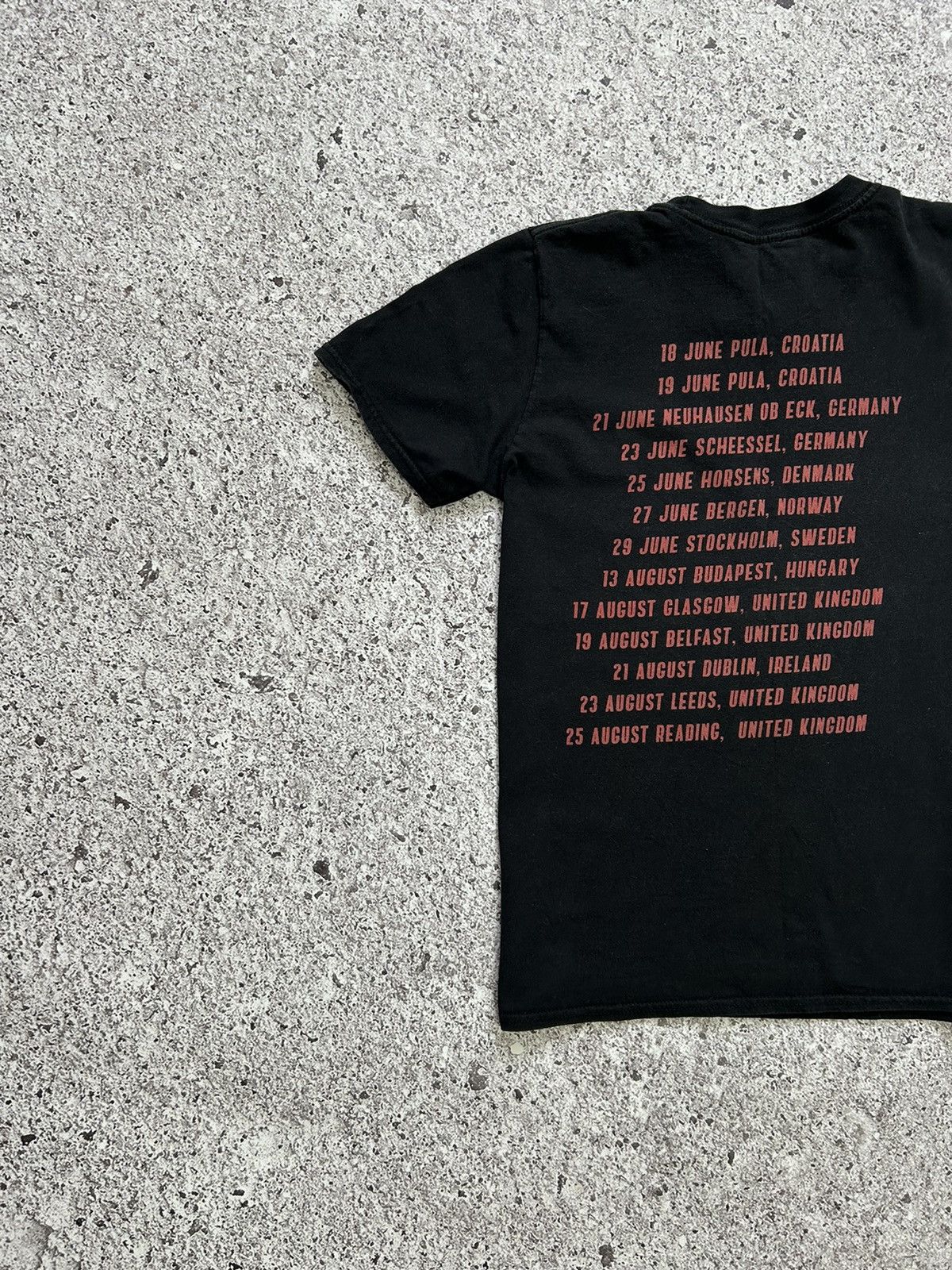 Band Tees Foo Fighters Tour 2019 Rock Band T-Shirt Size US S / EU 44-46 / 1 - 7 Thumbnail