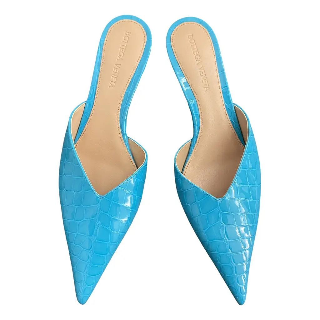 Bottega Veneta Bottega Veneta Punta Mule Pump in Croc-embossed Leather Pool Size US 9 / IT 39 - 4 Thumbnail