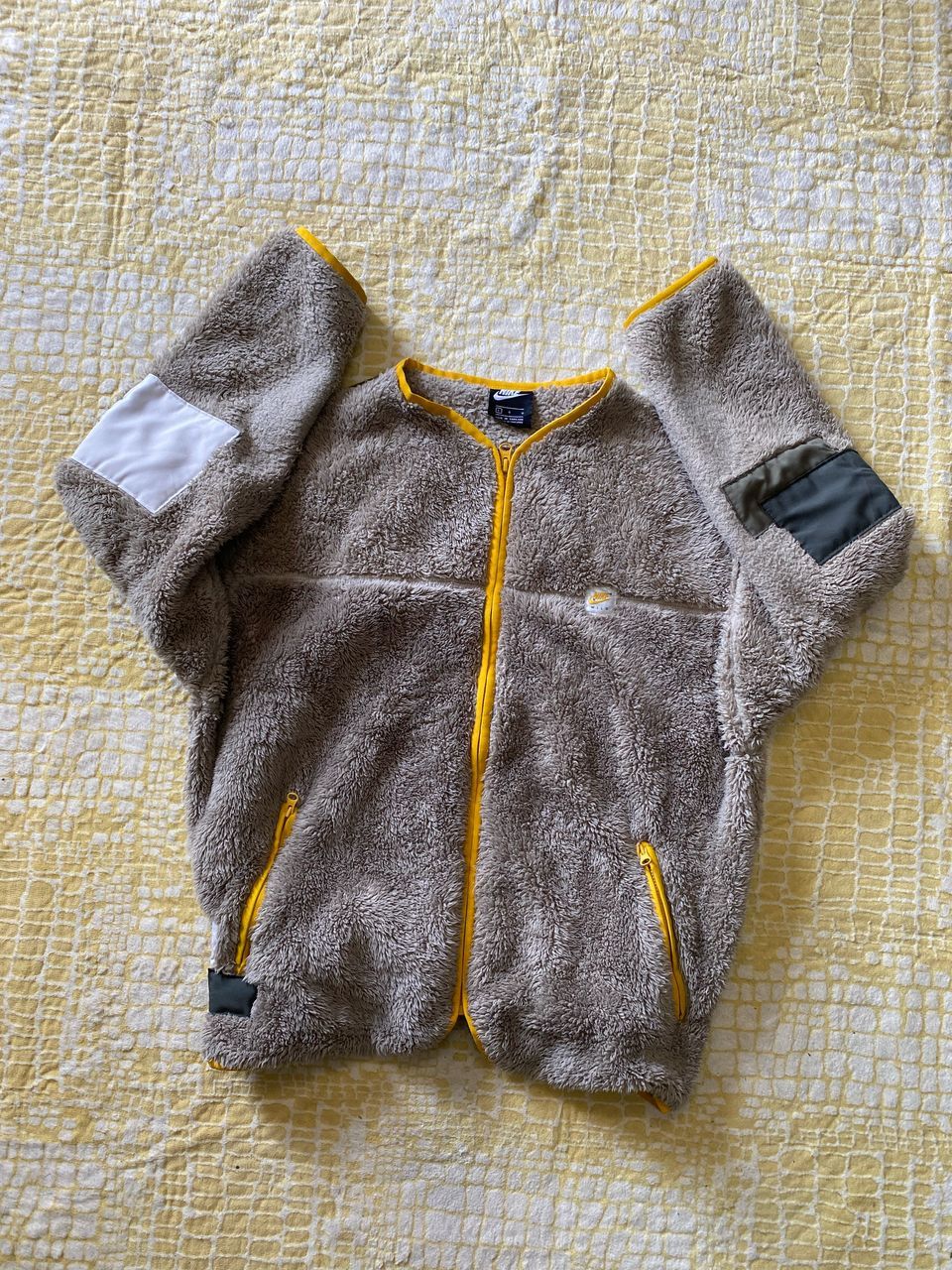 Nike Nike Wild Fluffy Sherpa Fleece Jacket Size L / US 10 / IT 46 - 1 Thumbnail
