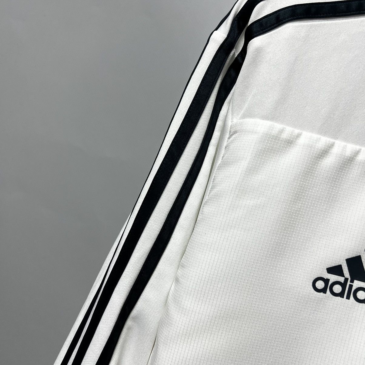 Adidas Adidas F.C Real Madrid Long Sleeve T Shirt sweatshirt white Size US M / EU 48-50 / 2 - 8 Thumbnail