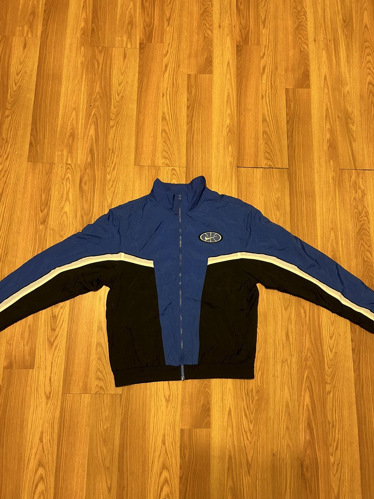 Nike Nike Varsity Zip up size small Size US S / EU 44-46 / 1 - 1 Thumbnail