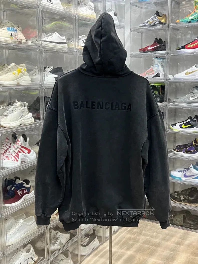 Balenciaga Balenciaga Distressed Embroidered Hoodie XS. Size US XS / EU 42 / 0 - 5 Thumbnail