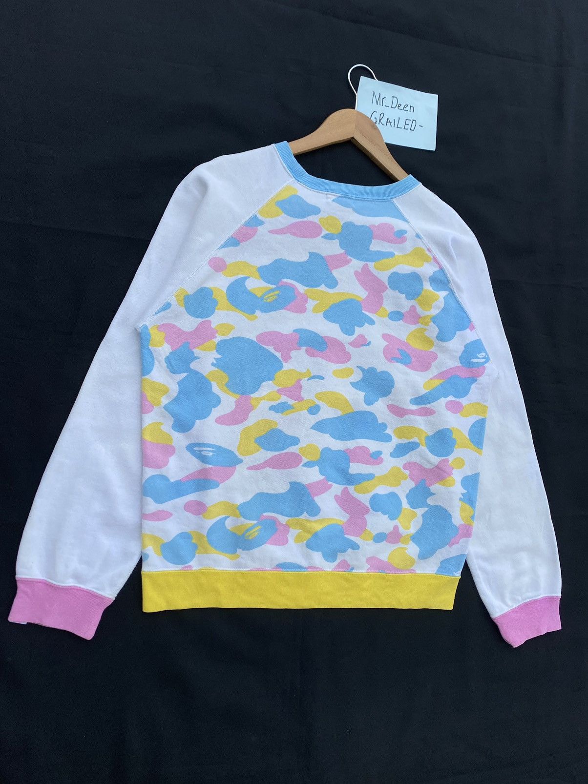 Bape Rare BAPE by Bathing Ape Camo Multicolor Sweater Size S / US 4 / IT 40 - 23 Thumbnail