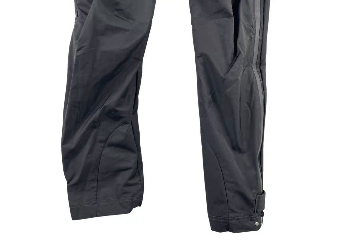 FAR FROM WHAT Far Archive Black Casual Cargo Pants with Leg Zippers J31 Size US 34 / EU 50 - 4 Thumbnail