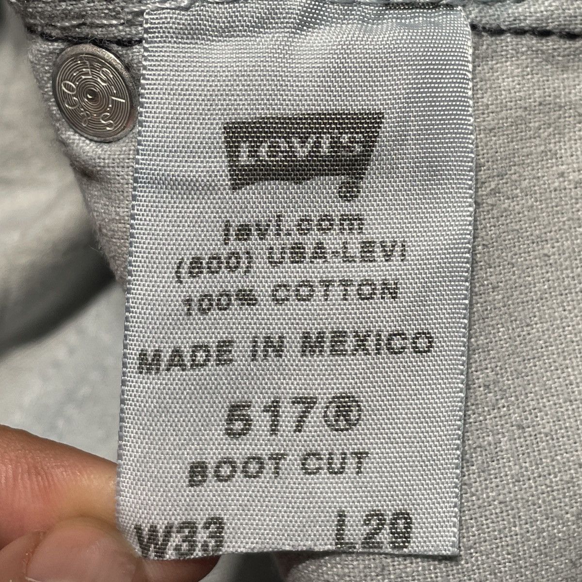 Levi's × Vintage Vintage Brand Levi’s 517 Bootcut Denim 2000s Size US 33 - 12 Thumbnail