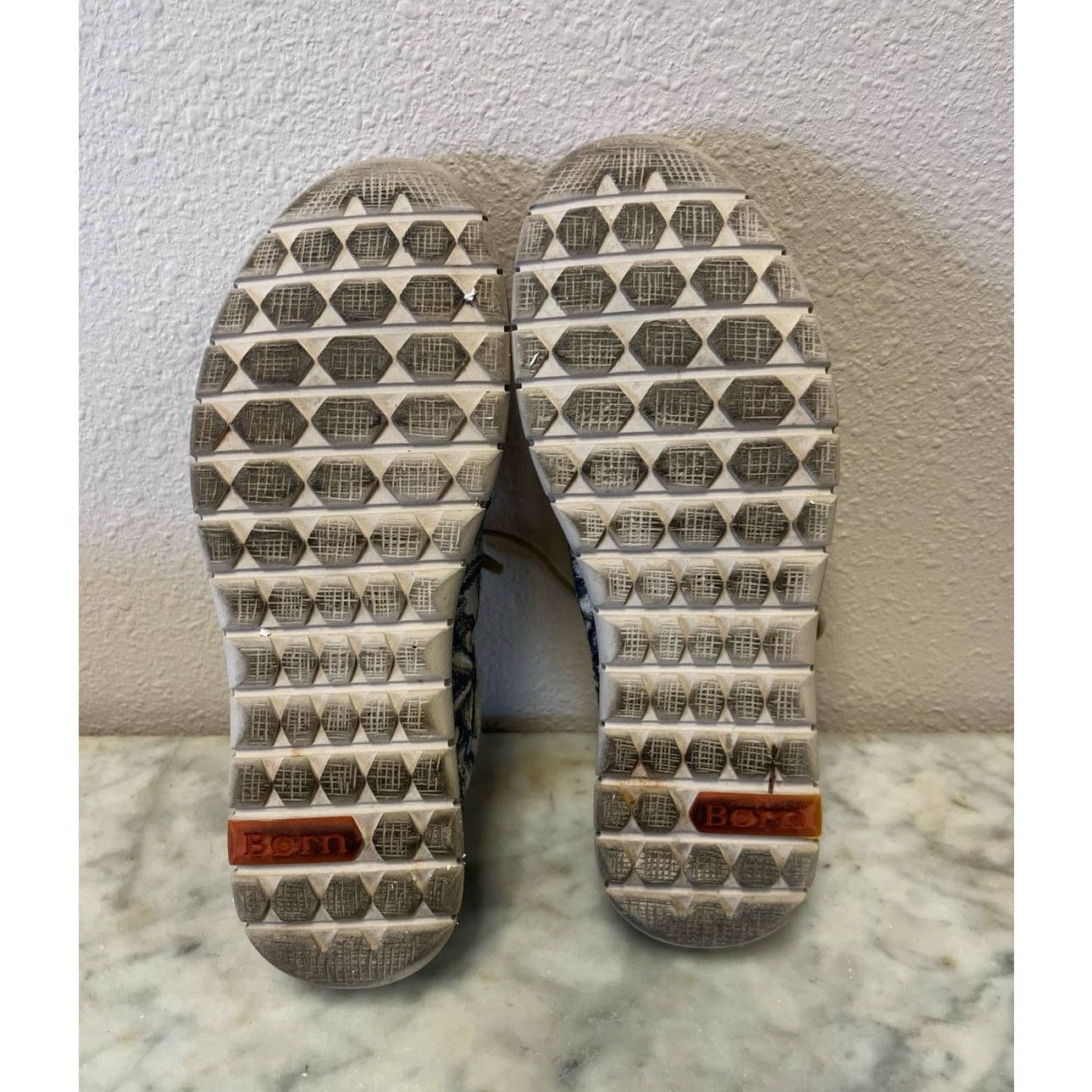 Born BORN Taza floral tapestry tweed sneakers size 8 Size US 8 / IT 38 - 10 Thumbnail