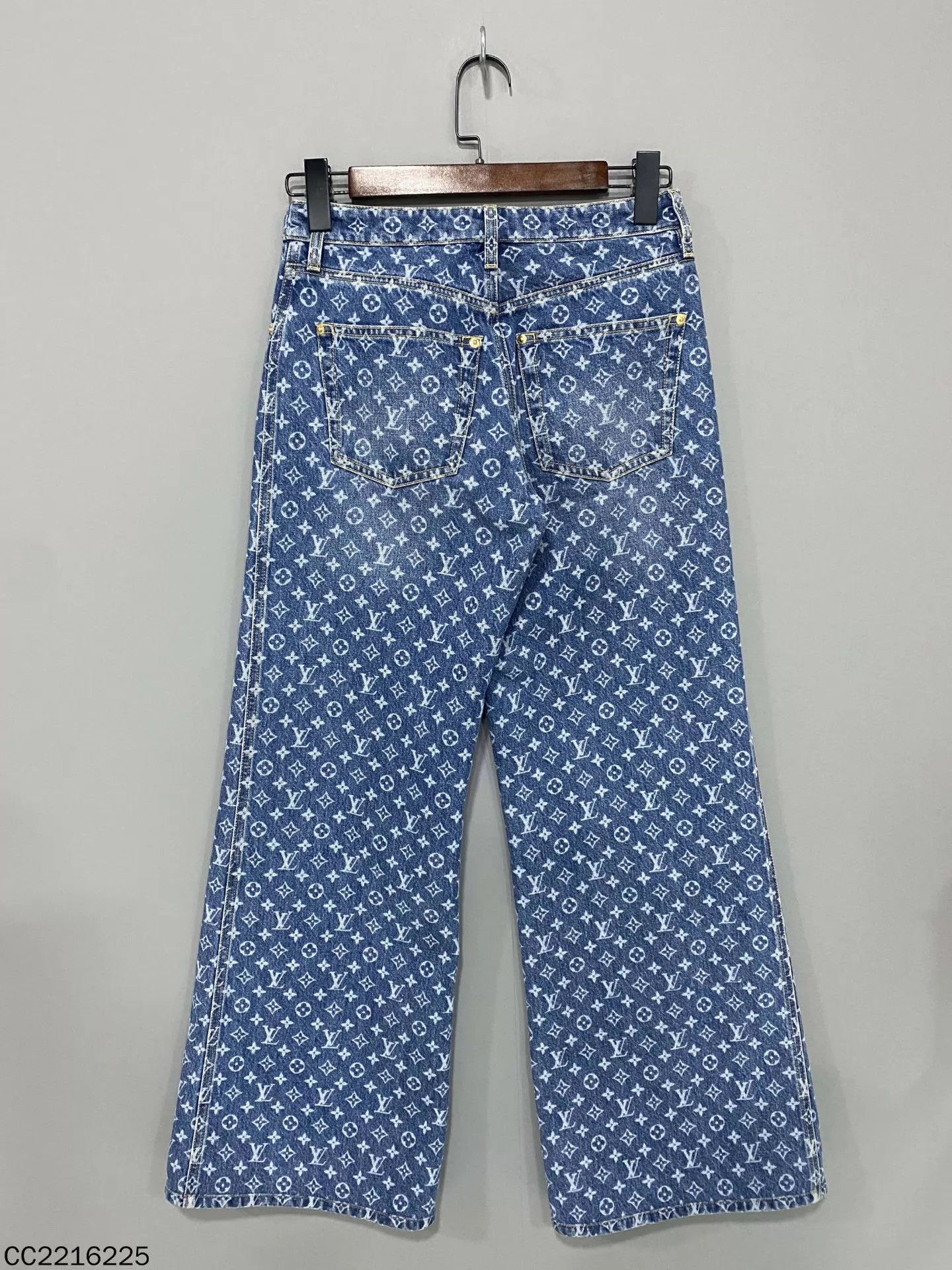 Louis Vuitton LV Monogram all over print jeans 34 Size 25" / US 0 / IT 36 - 3 Thumbnail