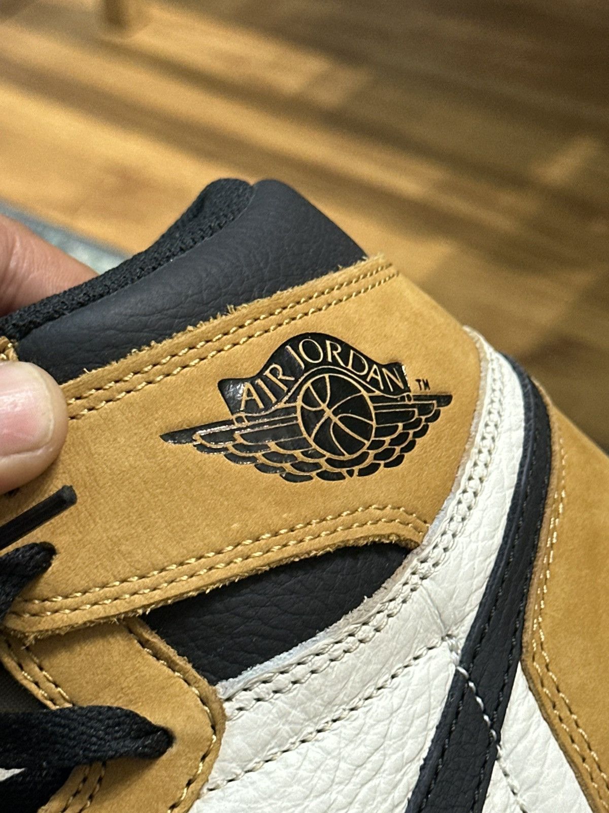 Jordan Brand × Nike Nike Air Jordan 1 High OG “Rookie of the Year” Size US 9.5 / EU 42-43 - 19 Thumbnail