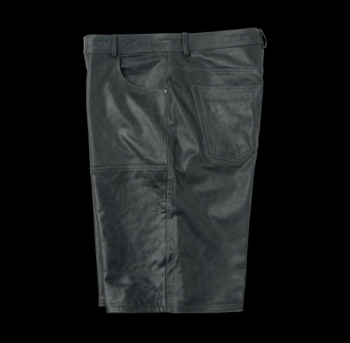 The GV Gallery Gv Gallery Black Leather Double Knee Shorts Size US 40 / EU 56 - 4 Thumbnail