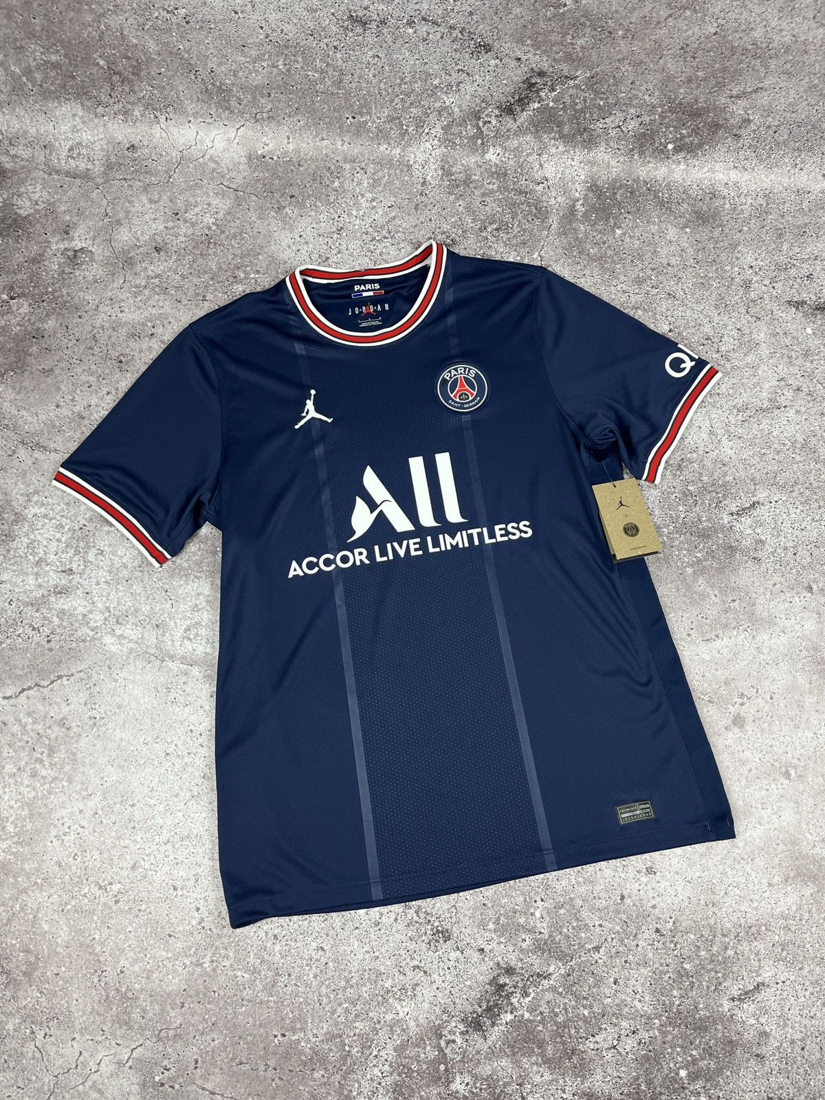 Nike Nike x Paris Saint-Germain 2021/22 Stadium Home T-Shirt Size US L / EU 52-54 / 3 - 4 Thumbnail