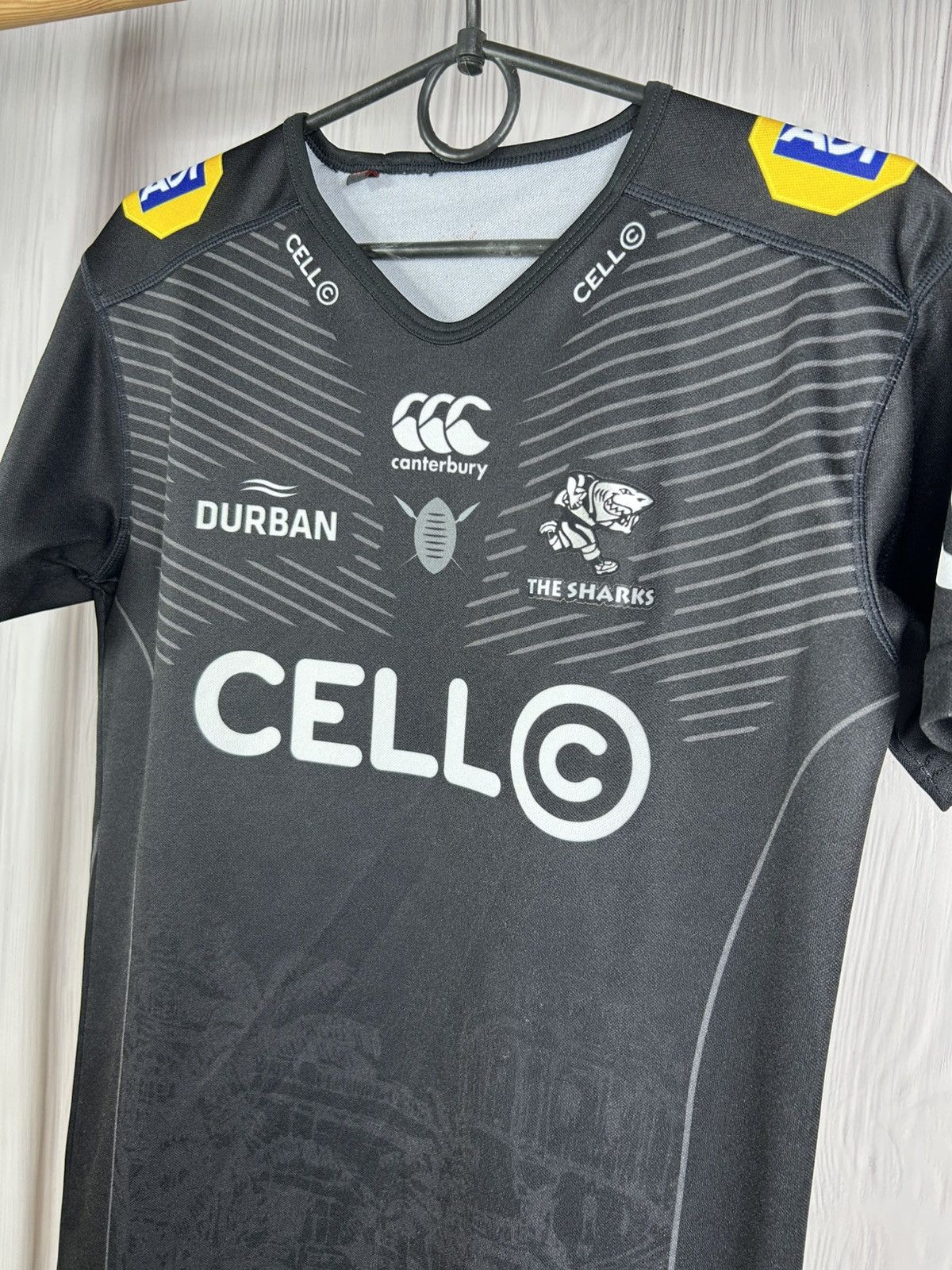 Canterbury of New Zealand Sharks Rugby Durban South Africa 2018/19 Jersey CANTERBURY Size US S / EU 44-46 / 1 - 3 Thumbnail