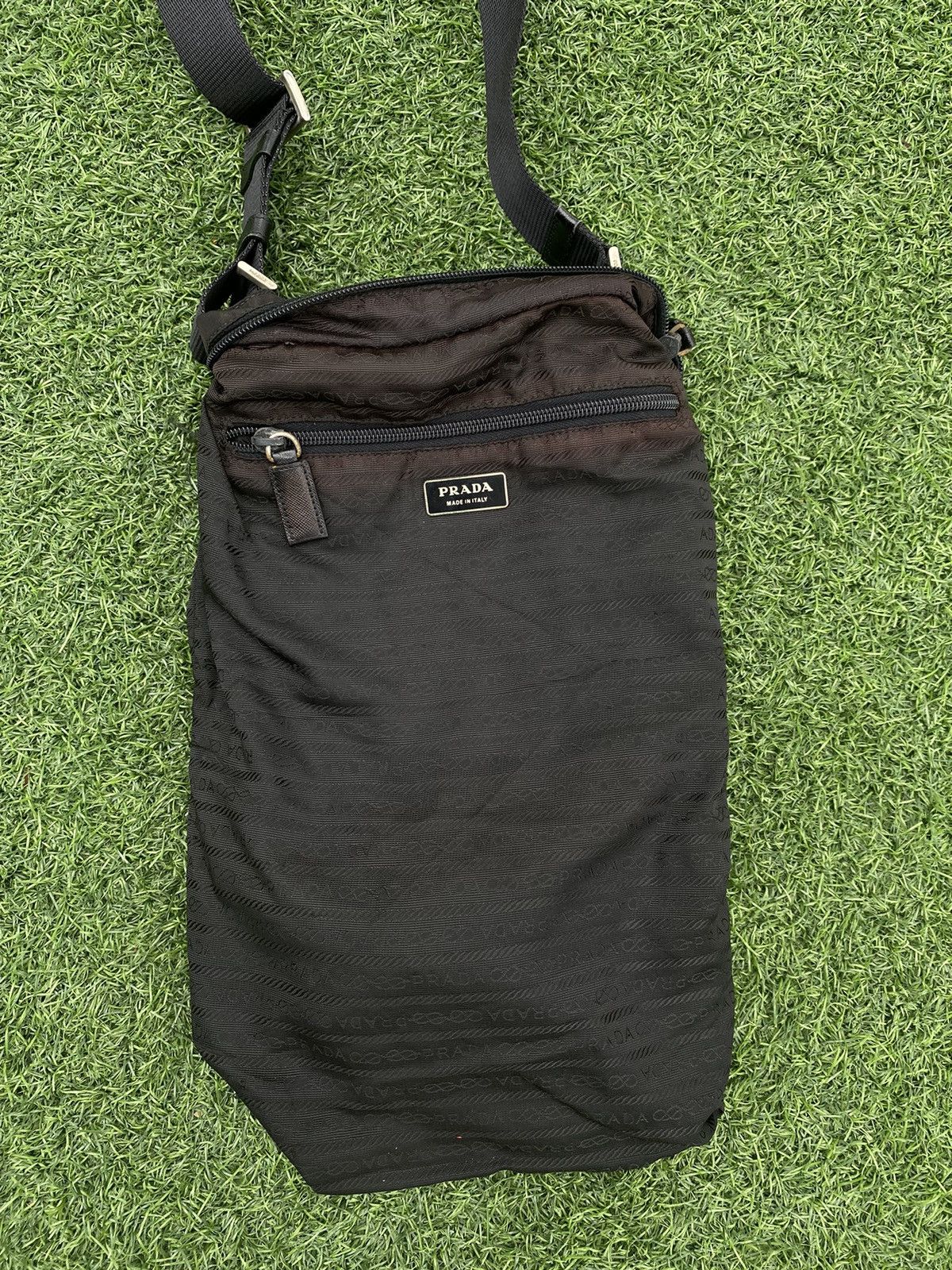 Prada PRADA BLACK LARGE NYLON MESSENGER CROSSBODY BAG Size ONE SIZE - 8 Thumbnail