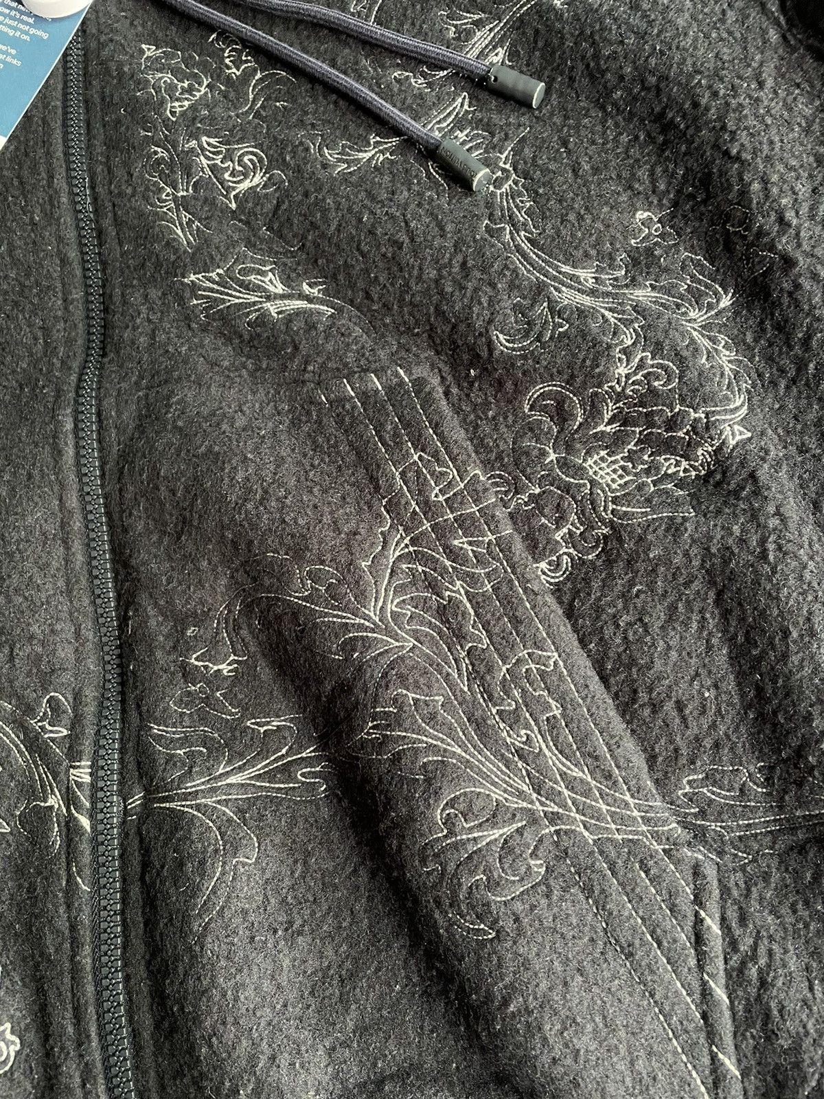 Louis Vuitton Louis Vuitton Flower Logo Embroidered Wool Hoodie Size US M / EU 48-50 / 2 - 4 Thumbnail