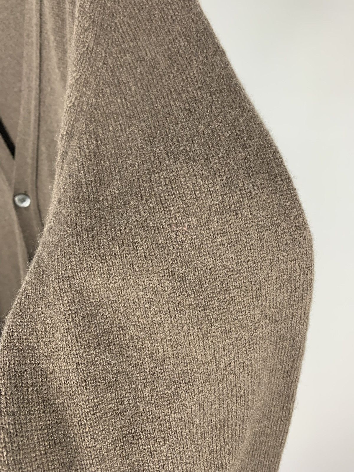 Johnstons Of Elgin Vintage Johnstons of Elgin Wool Cardigan Buttons Size 46 Size US S / EU 44-46 / 1 - 14 Thumbnail