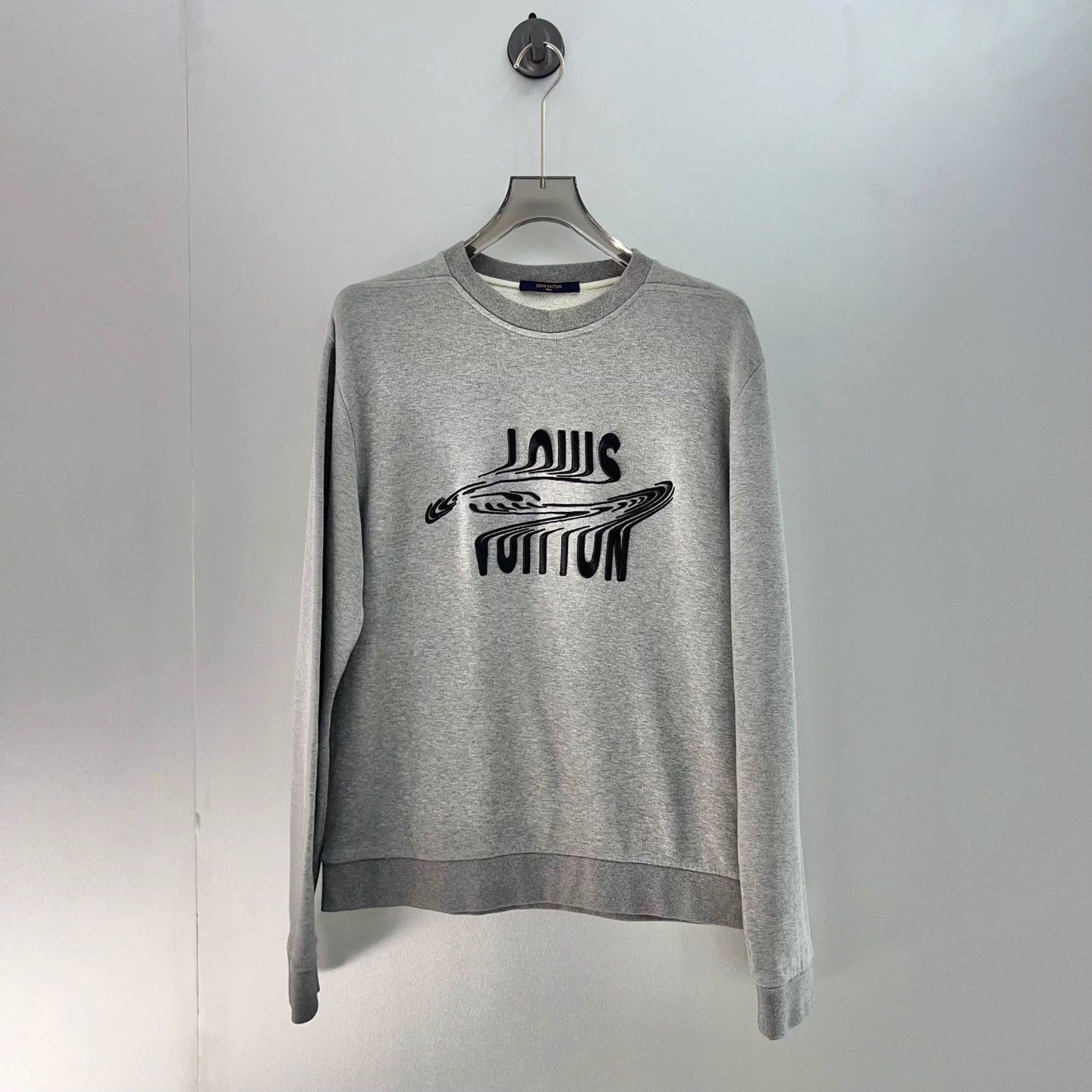 Louis Vuitton Louis Vuitton distorted monogram sweatshirt M 99 New Size US M / EU 48-50 / 2 - 2 Thumbnail